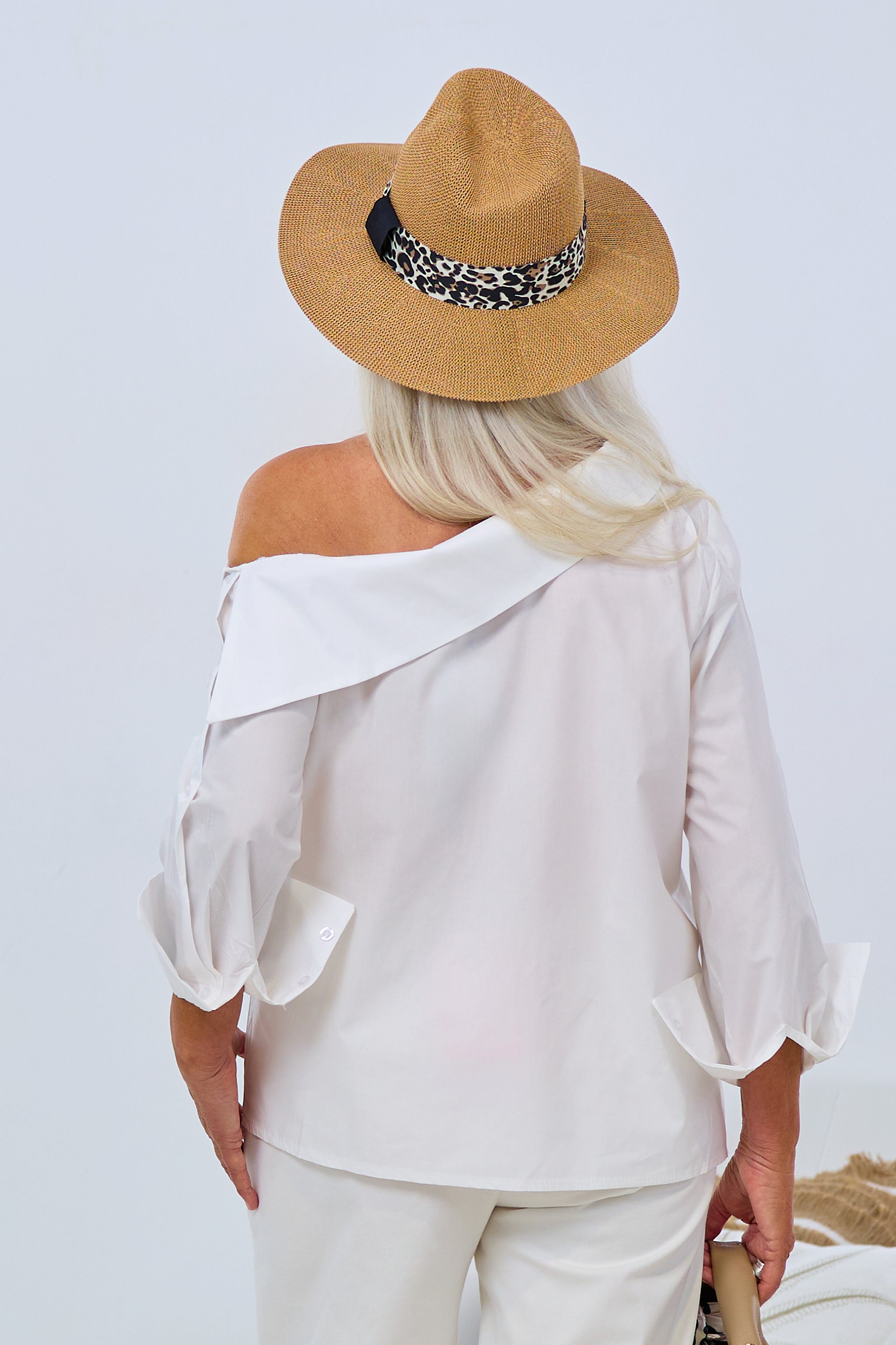 Bluse mit asymmetrischem Kragen, weiß von Trends & Lifestyle Deutschland GmbH