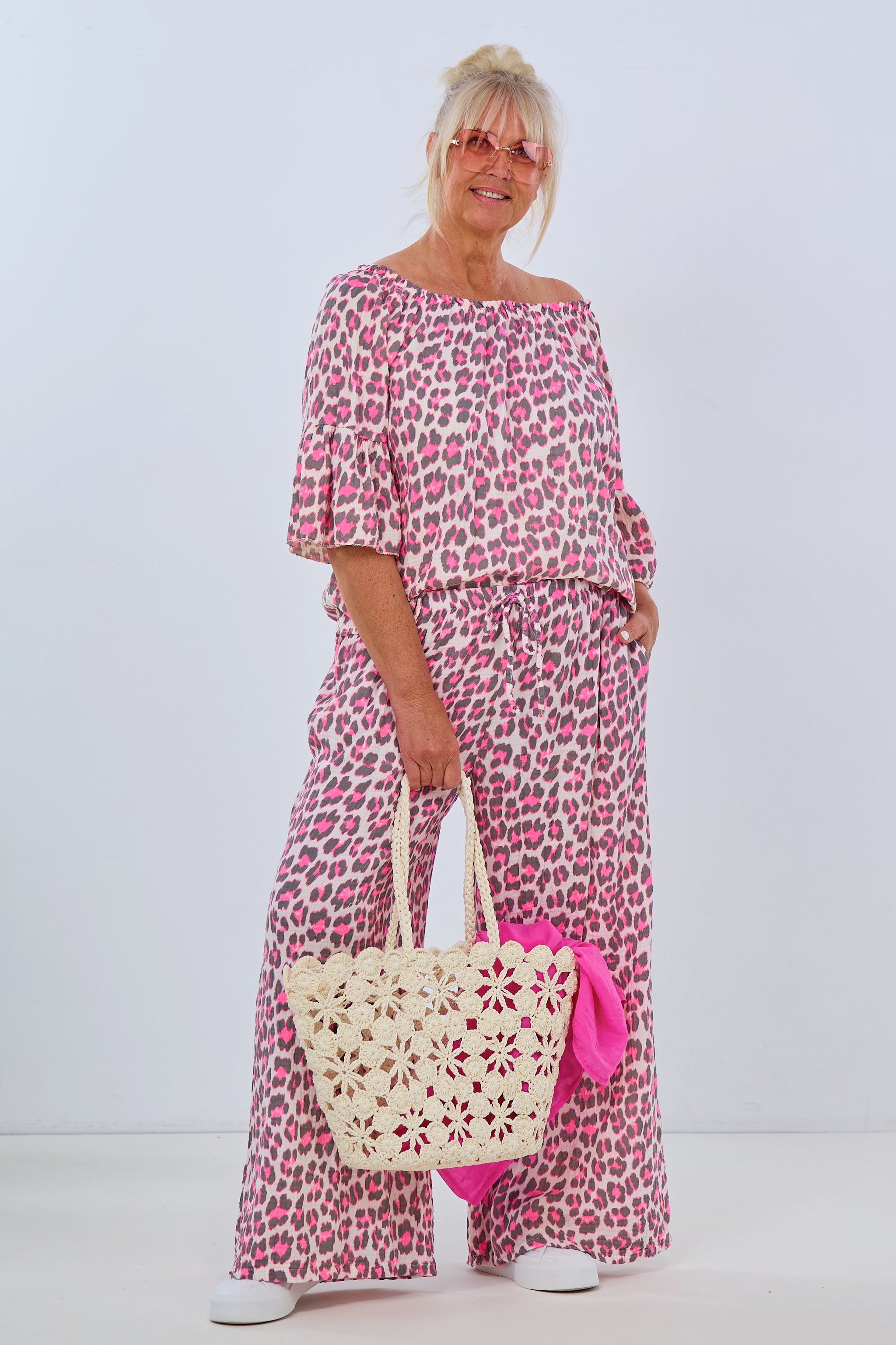 Musselin Bluse mit Carmen-Ausschnitt, schlamm-pink-ecru von Trends & Lifestyle Deutschland GmbH