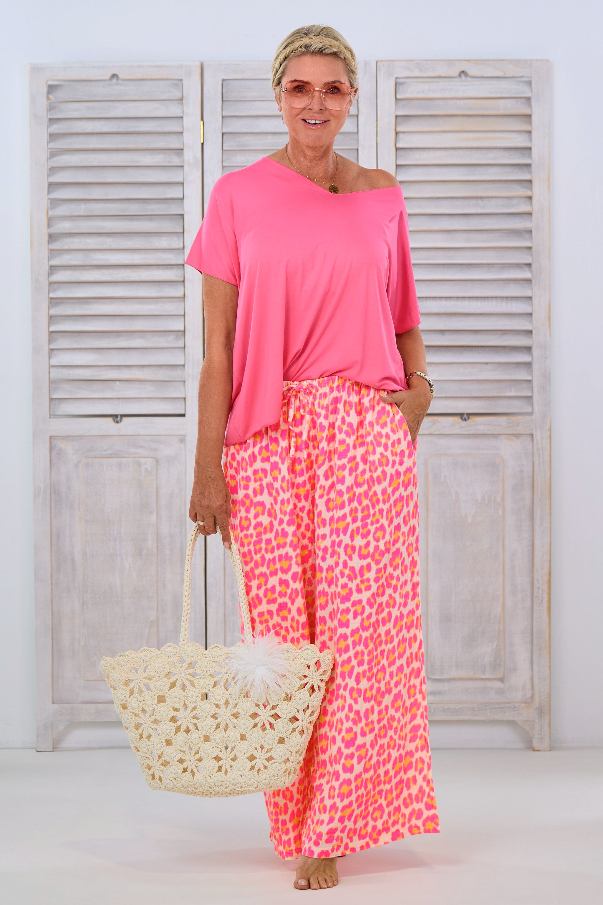 Muslin pants in leo-look, pink-orange-ecru