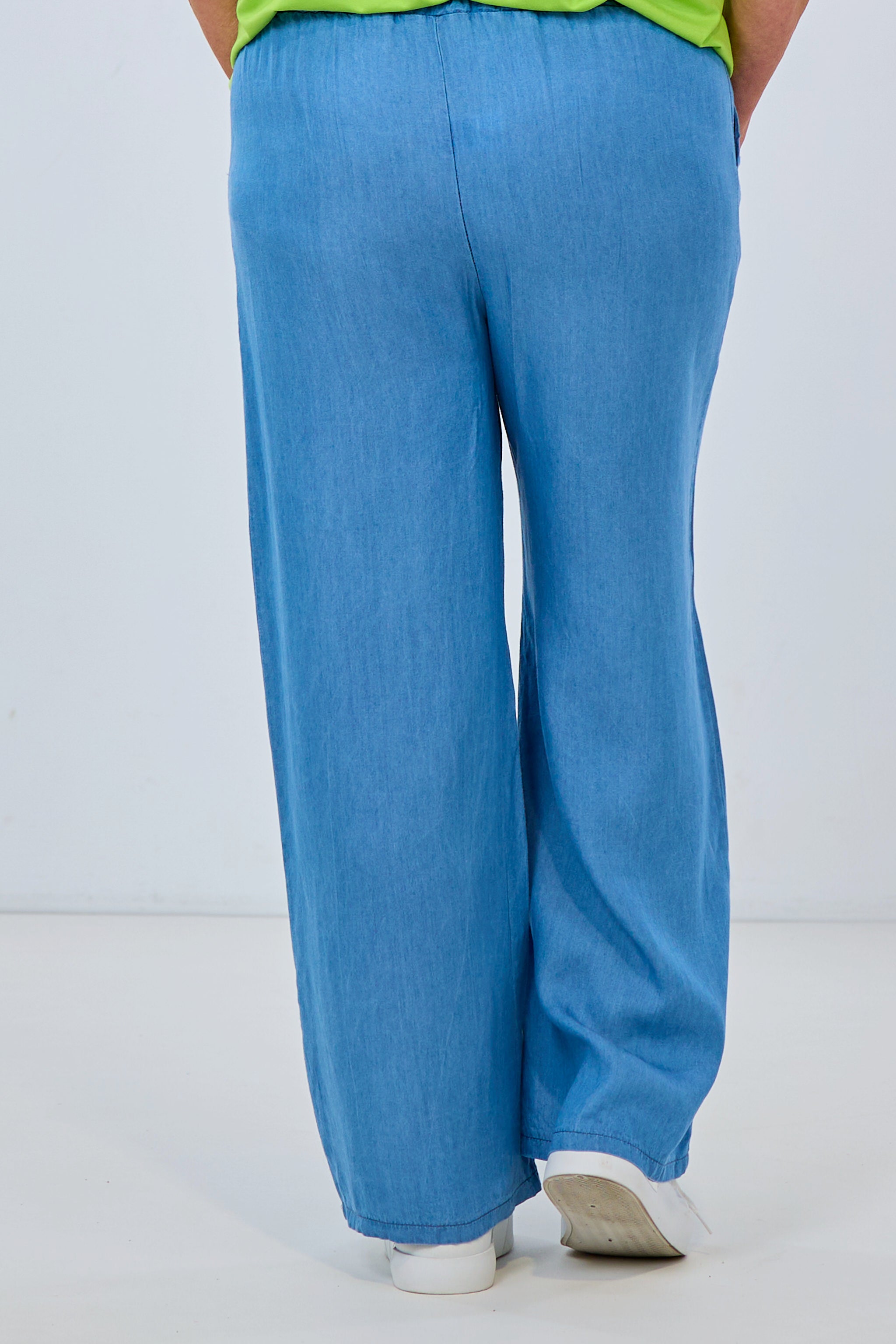 Leichte Hose in Jeansoptik, blau von Trends & Lifestyle Deutschland GmbH