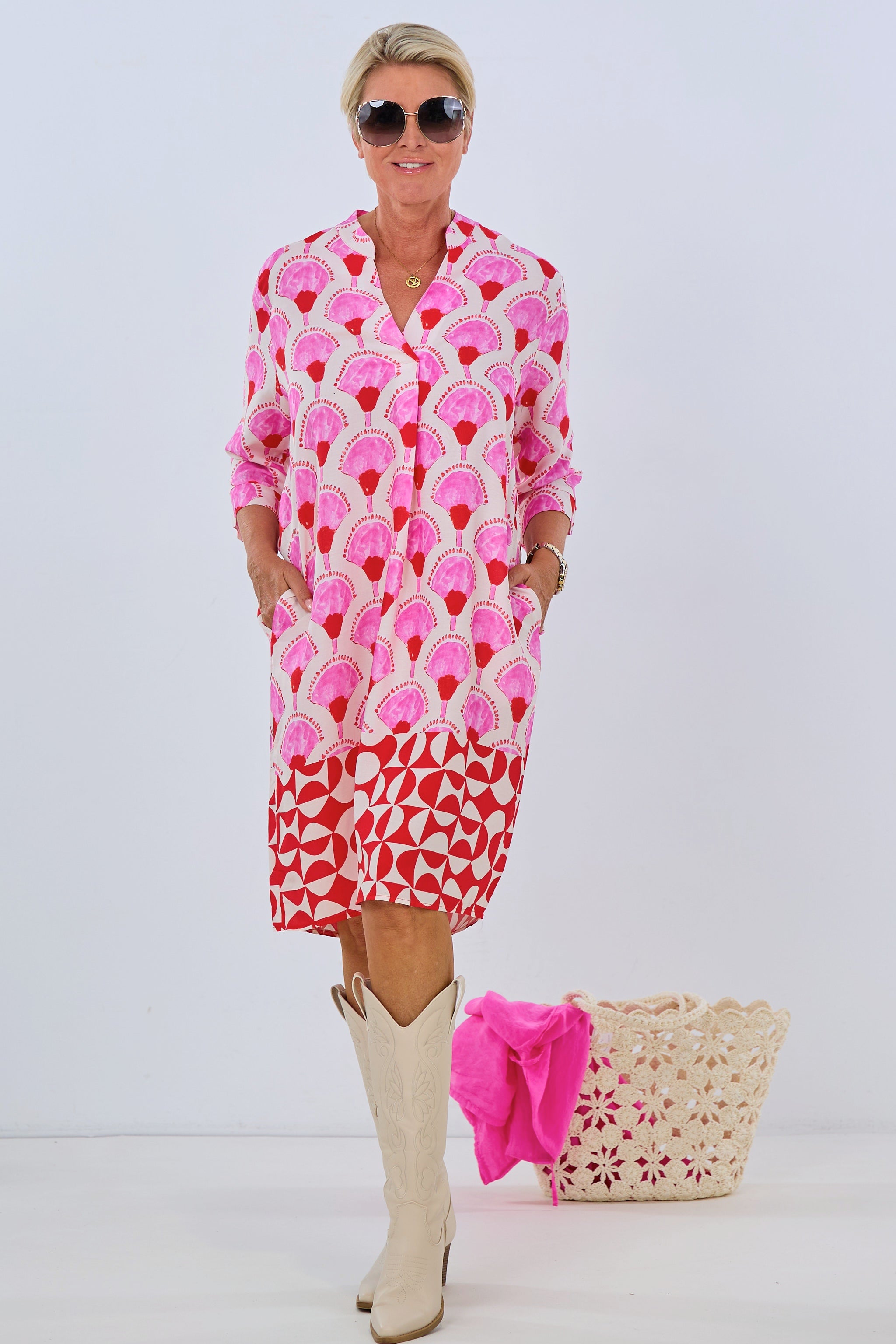 Sommerkleid mit Fantasy-Print, rosa-rot von Trends & Lifestyle Deutschland GmbH