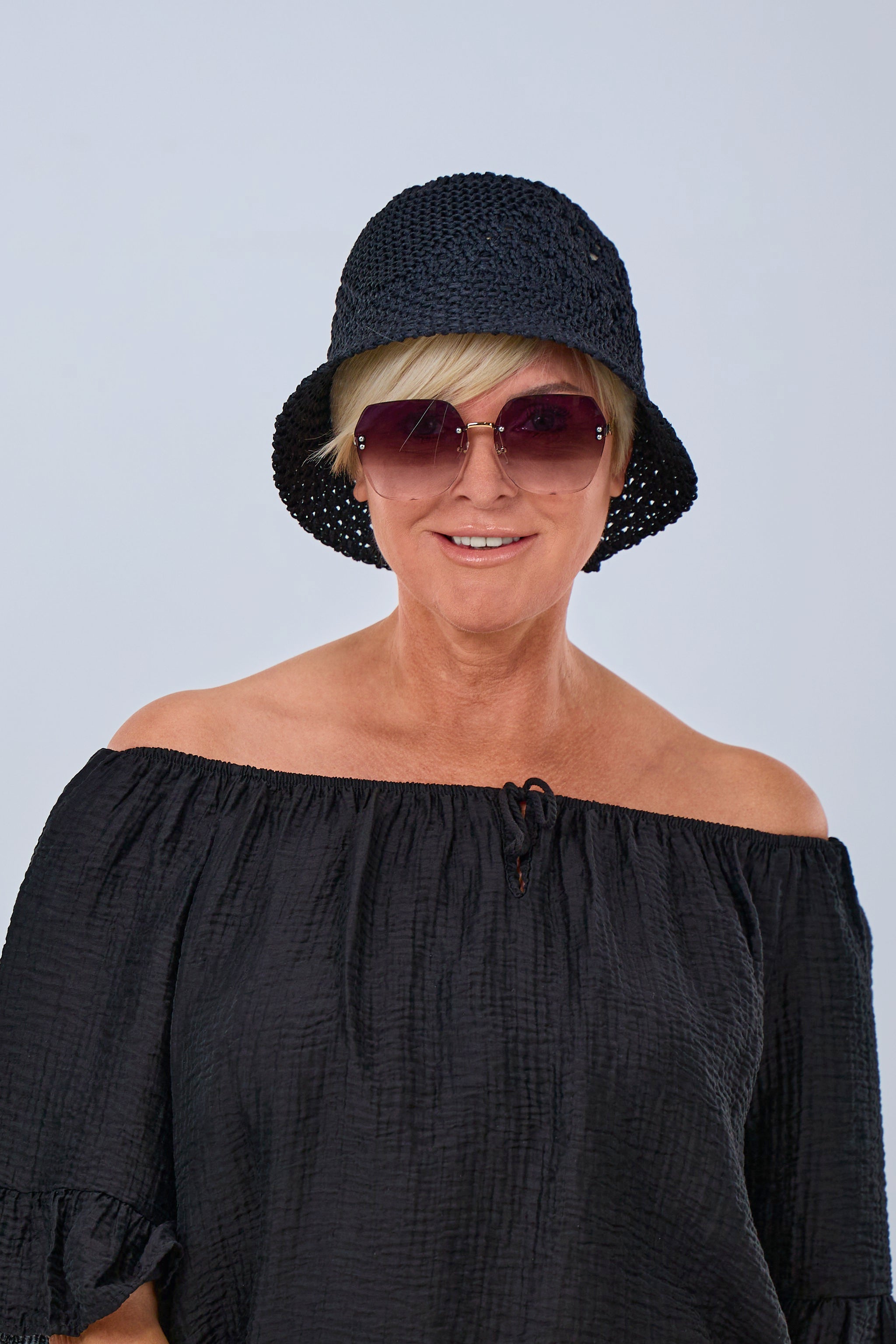 Bucket Hat im Häkel-Look, schwarz von Trends & Lifestyle Deutschland GmbH