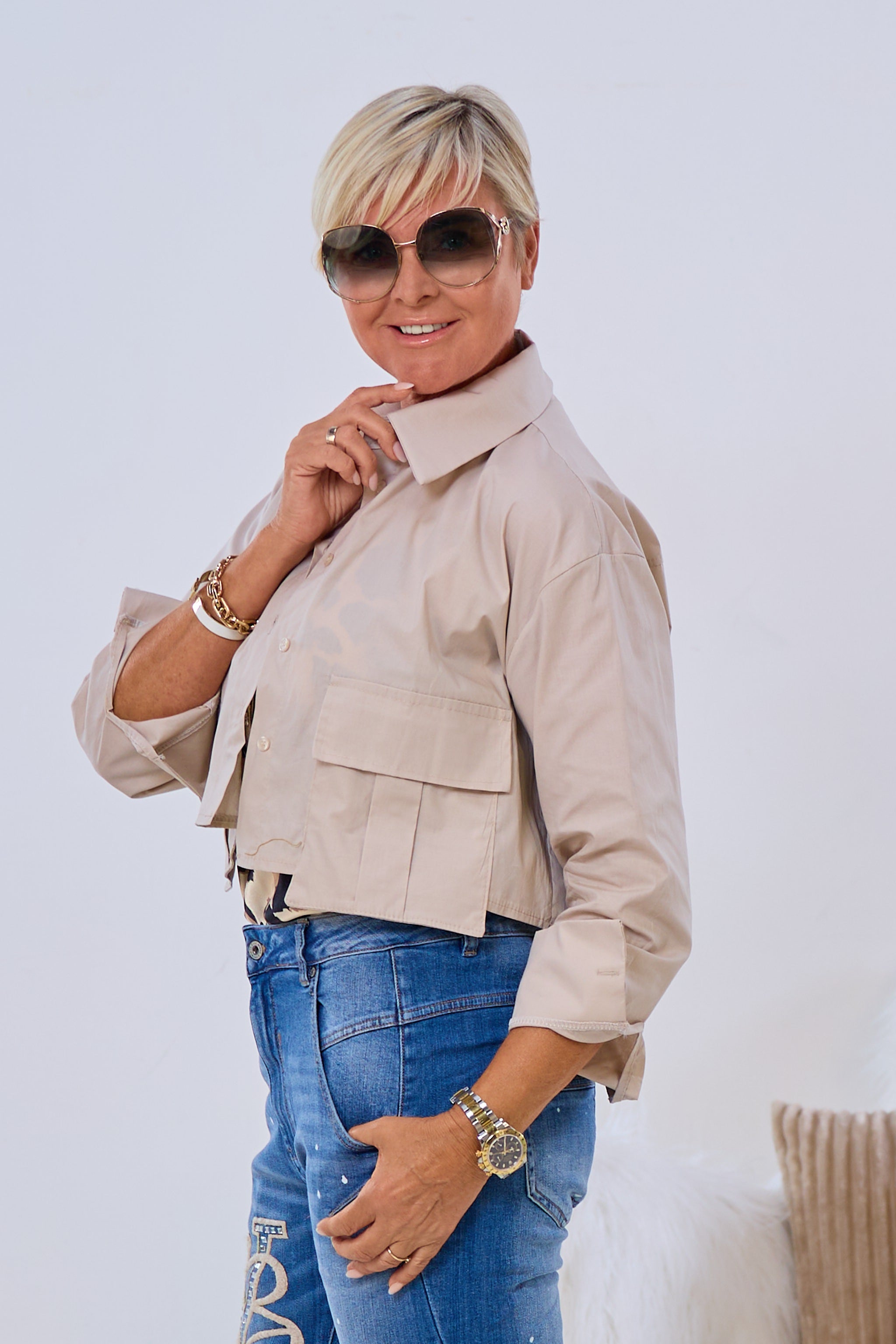 Cropped blouse with pockets, beige