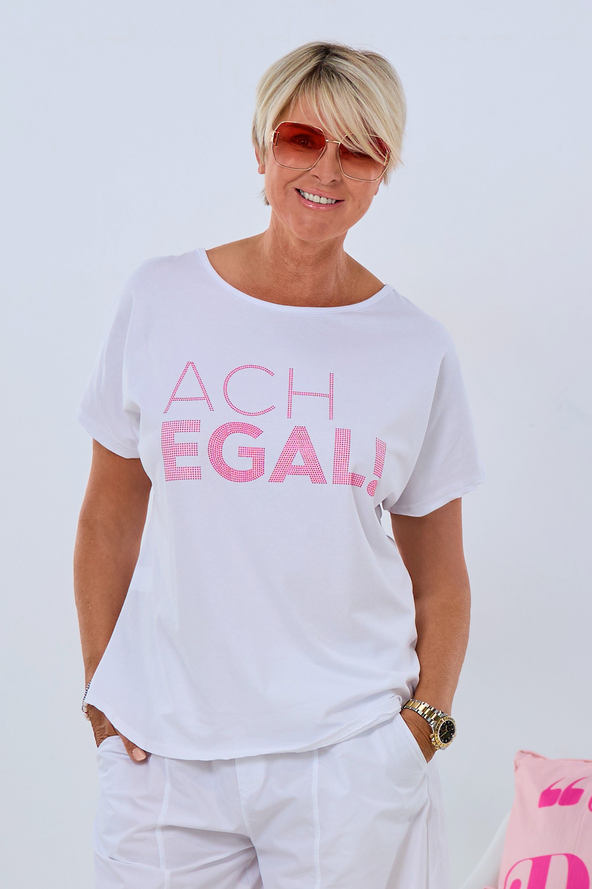 T-shirt oh well, white-pink