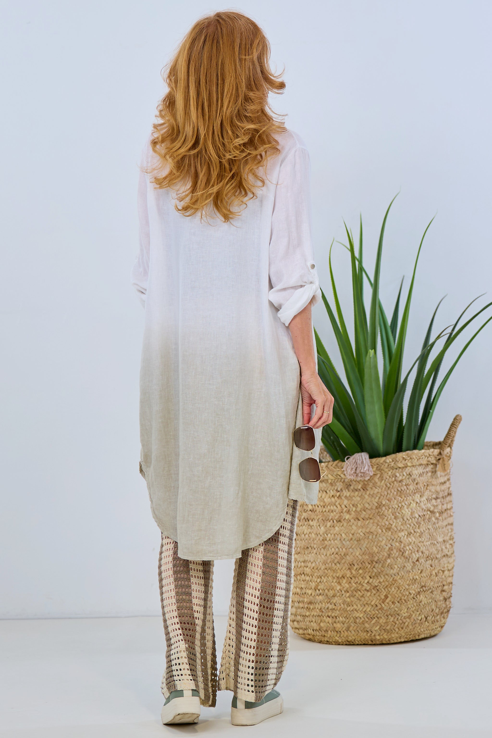 Shirt dress with side pockets, white-taupe