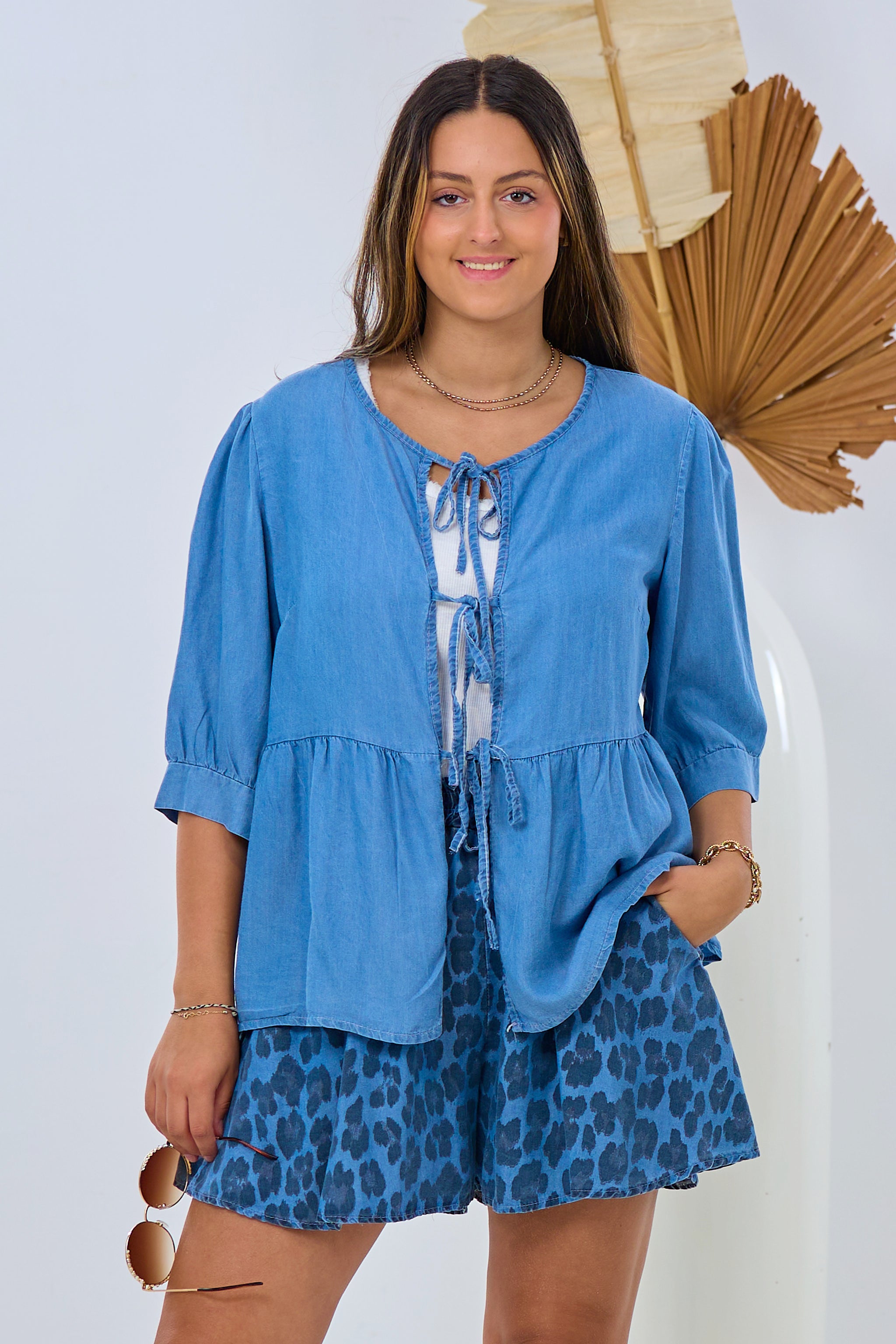 sweet blouse with lacing, dark blue