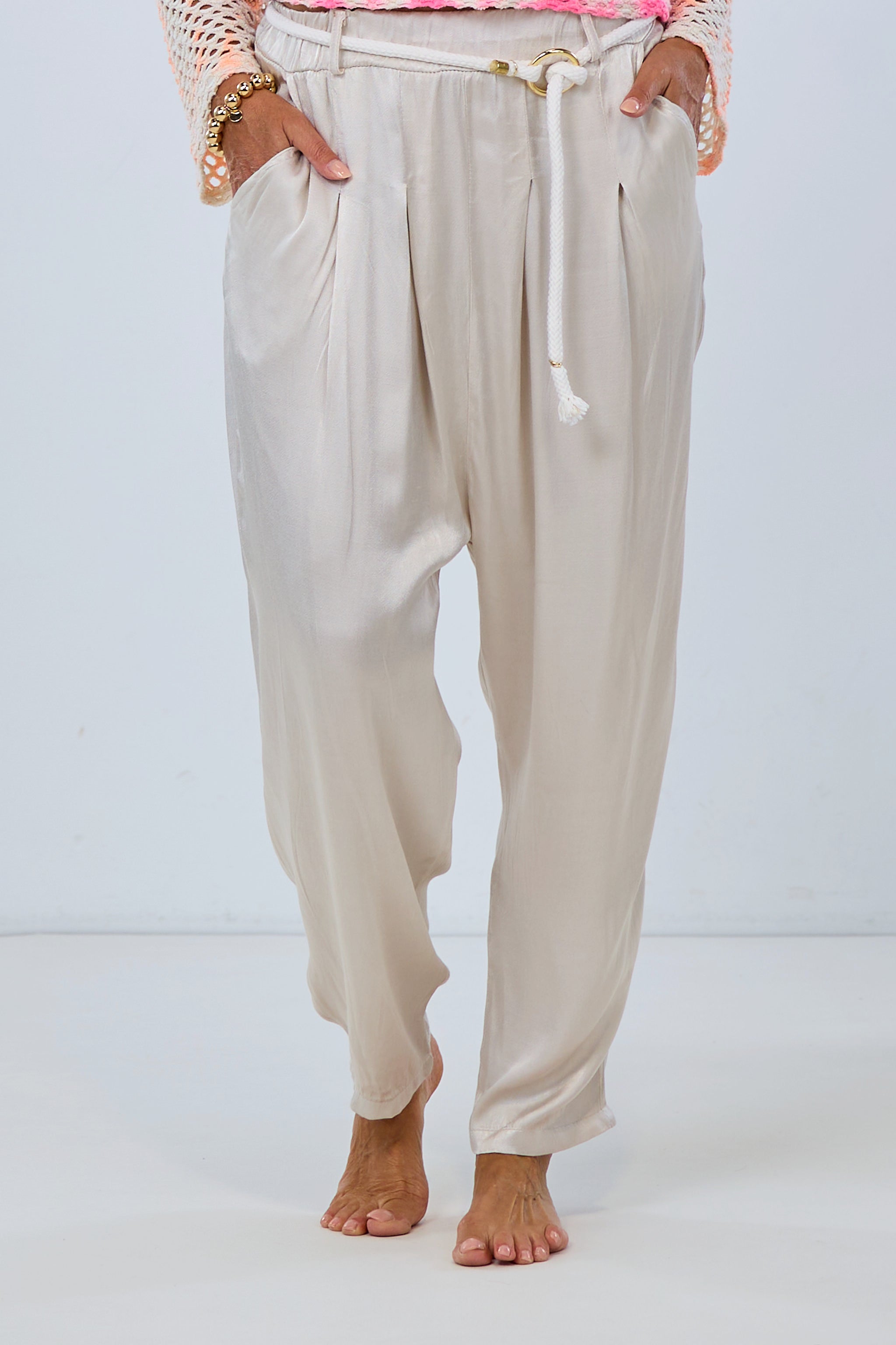 Shimmering Baggy pants, champagne