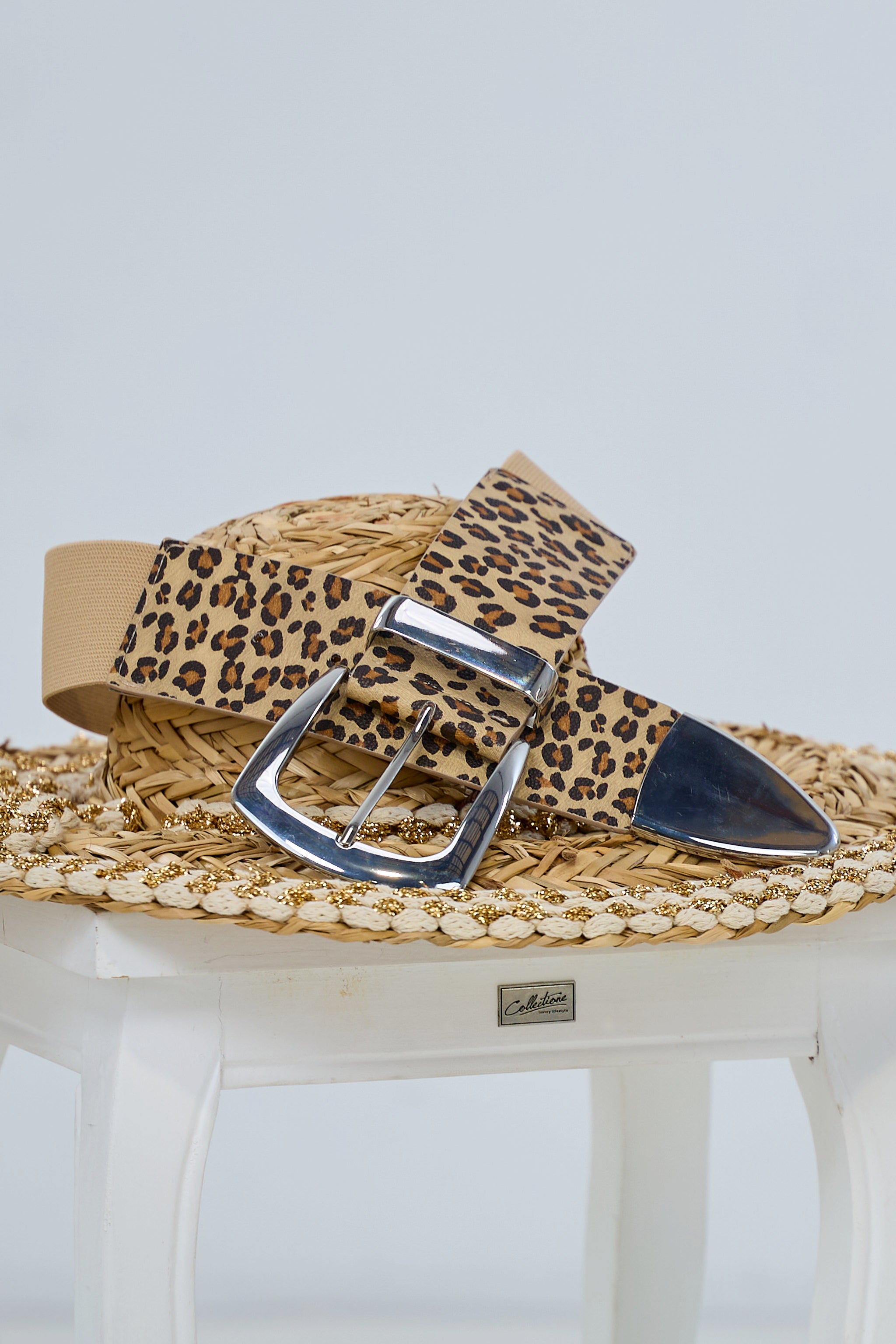 Breiter Stretchgürtel mit großer Schnalle, beige-leo-silber