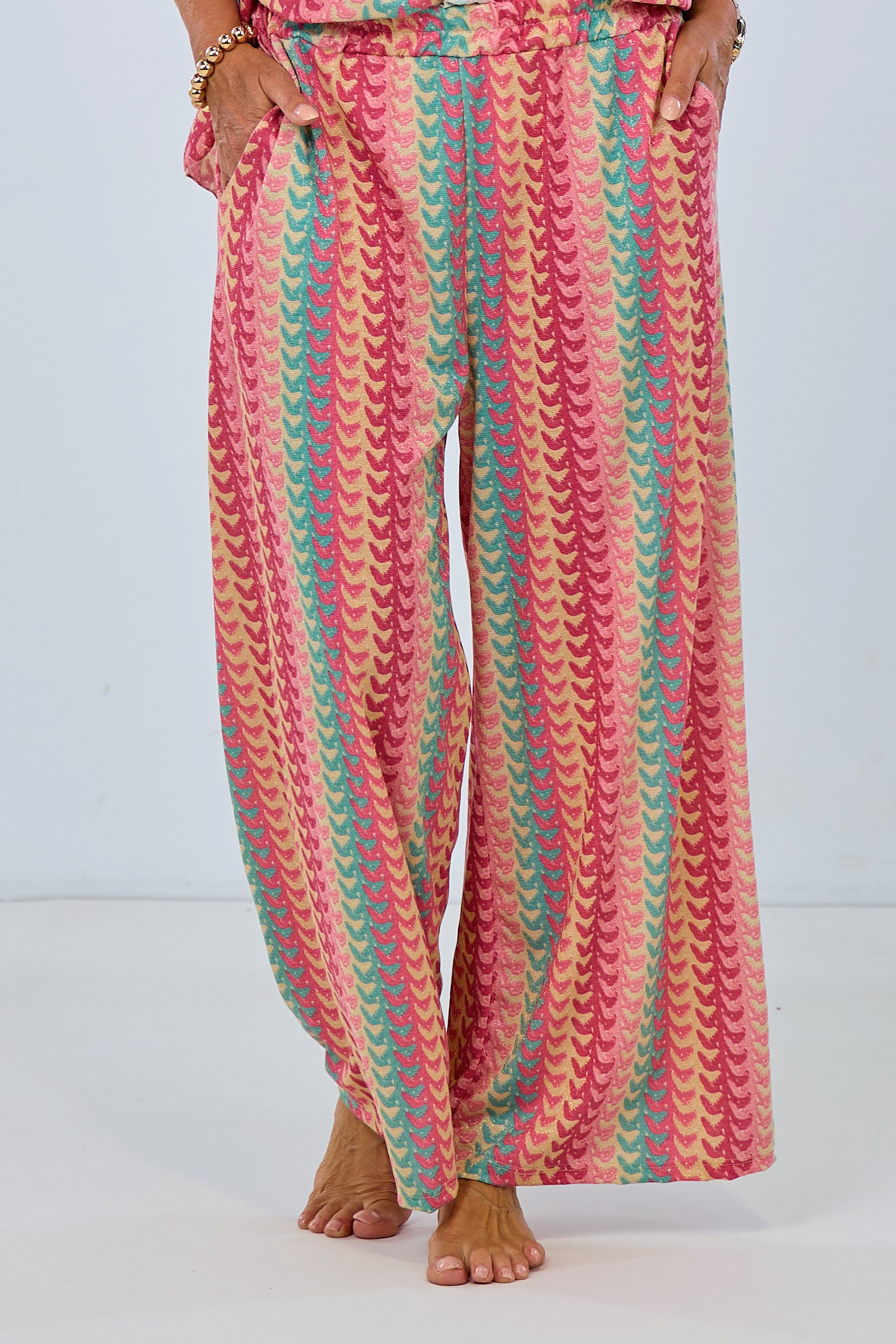 Pants with retro pattern, pink-multicolor-gold