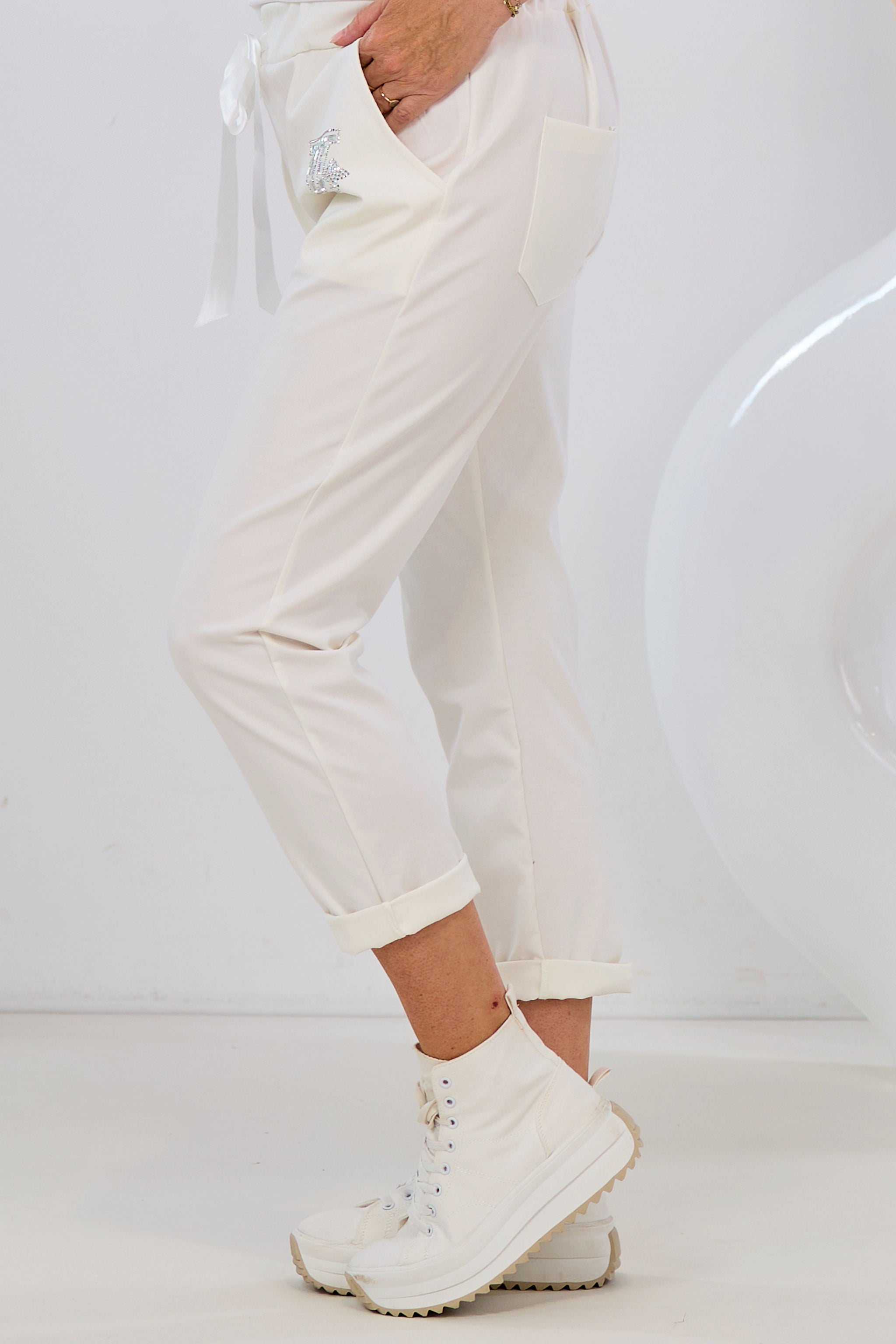 Cozy Hose mit Strass-Motiv, ecru