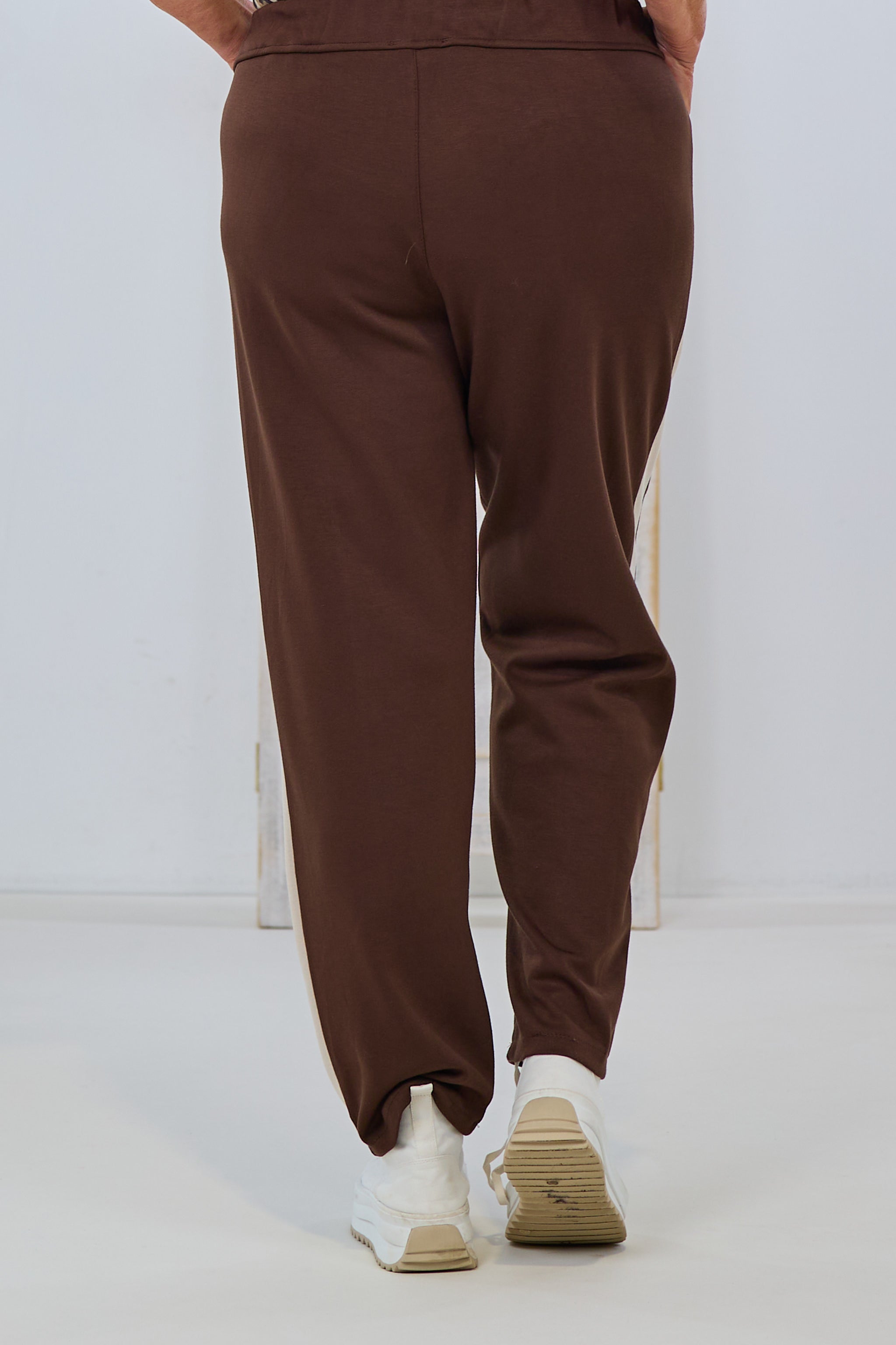 Cozy Hose mit seitlichen Streifen, braun-leo