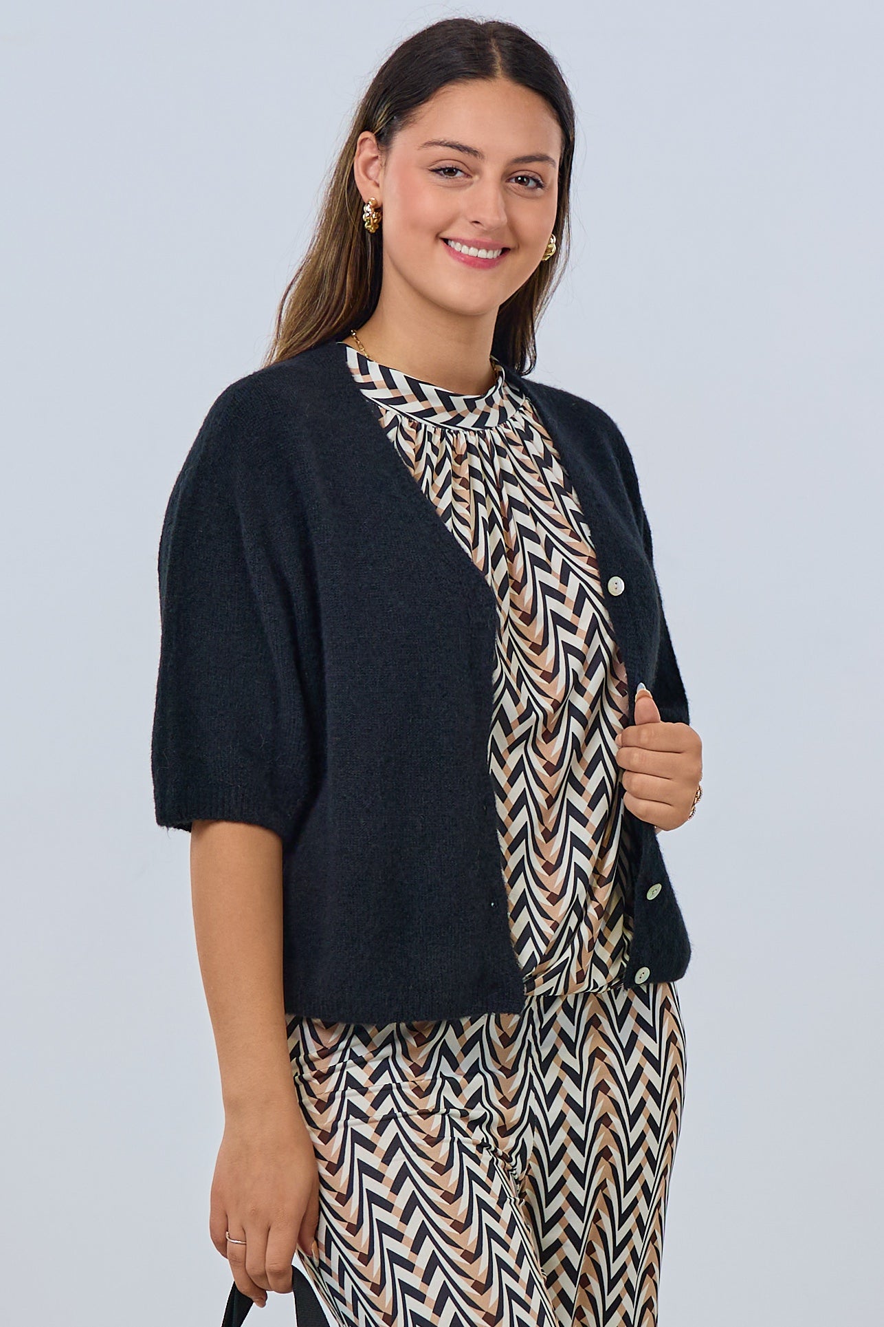 Cardigan mit kurzen Ärmeln, schwarz