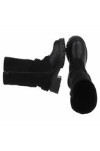 Stiefel mit Zierlasche, schwarz