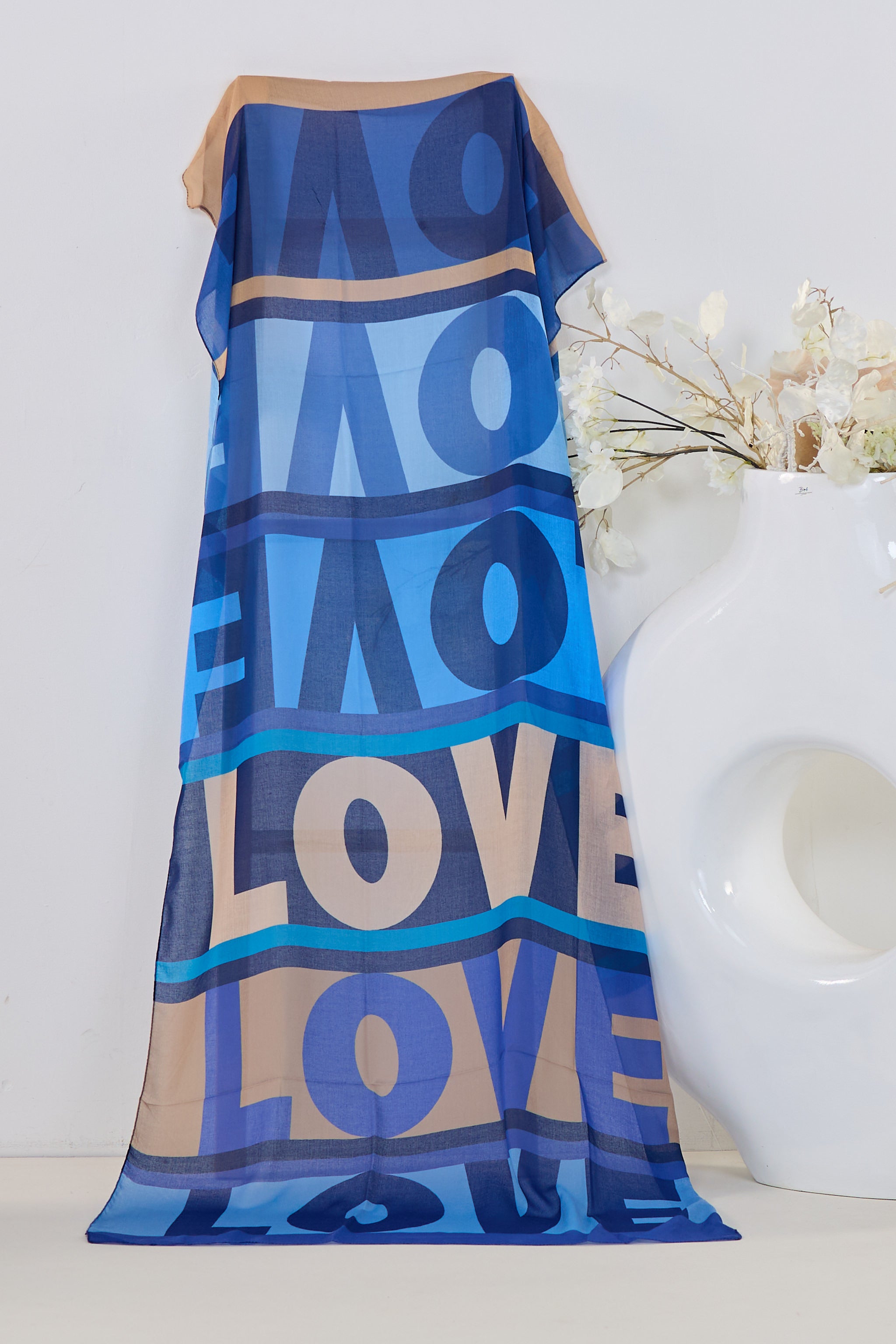 Feines Tuch LOVE, hellblau-dunkelblau
