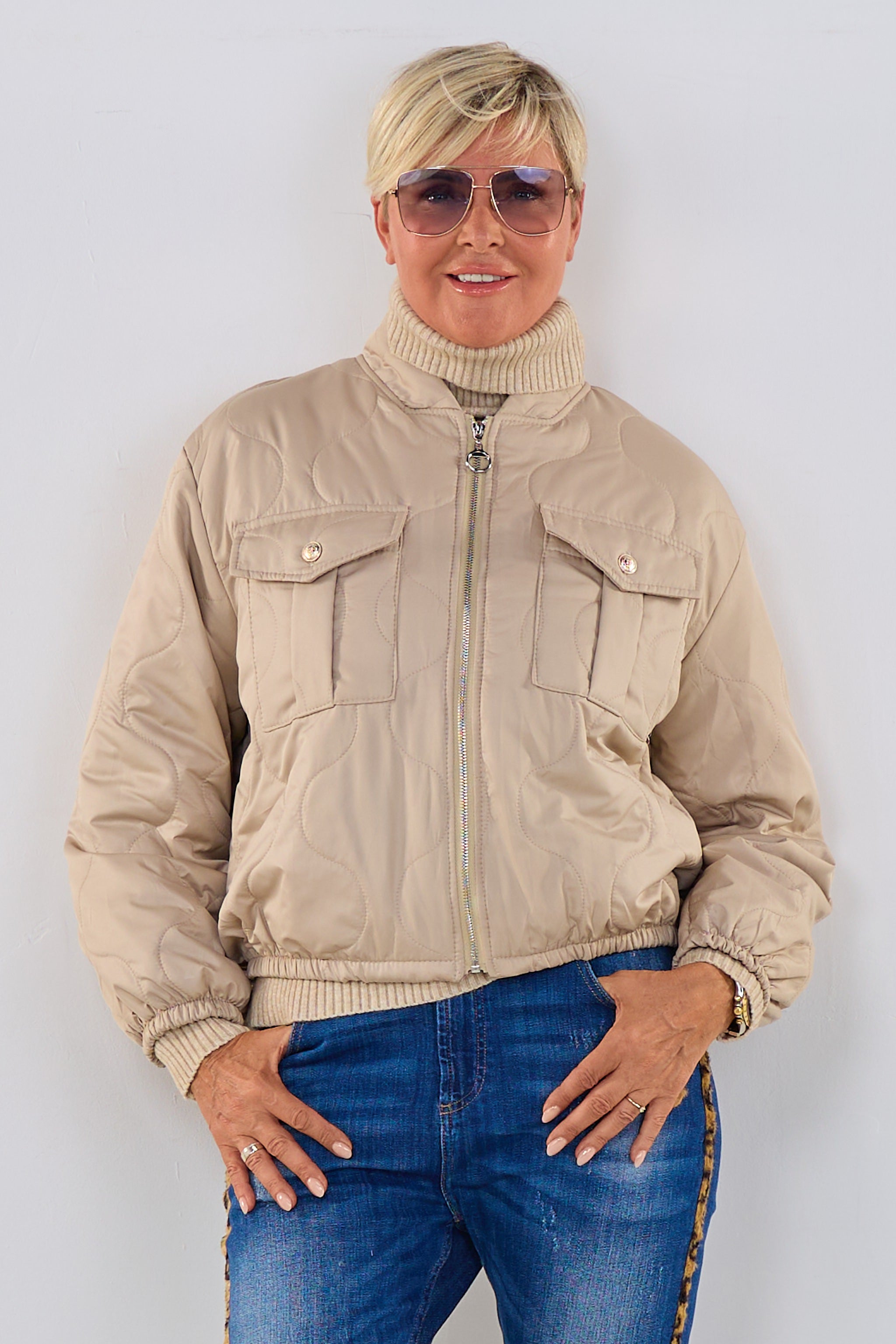 Gesteppte Bomberjacke, beige