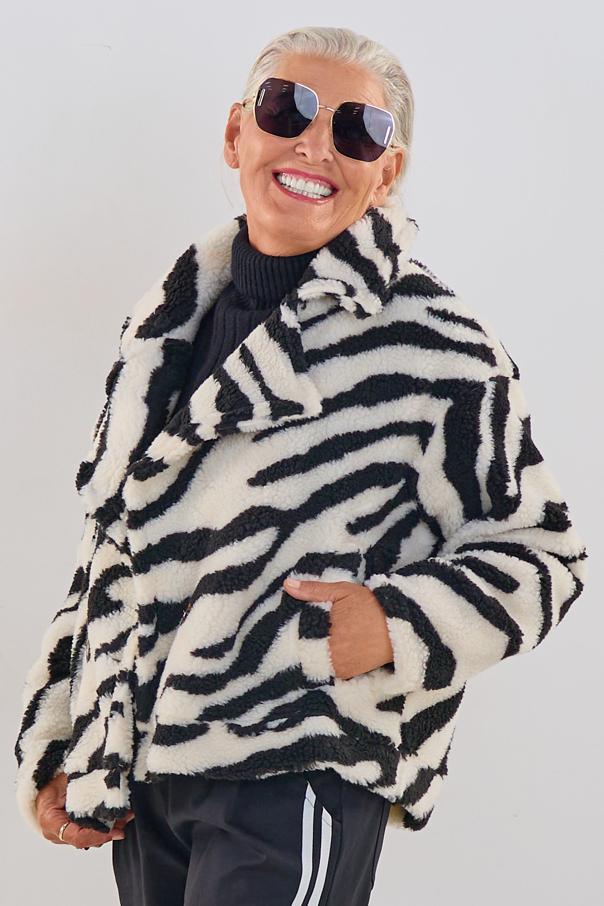Teddyjacke im Zebra Design, ecru-schwarz