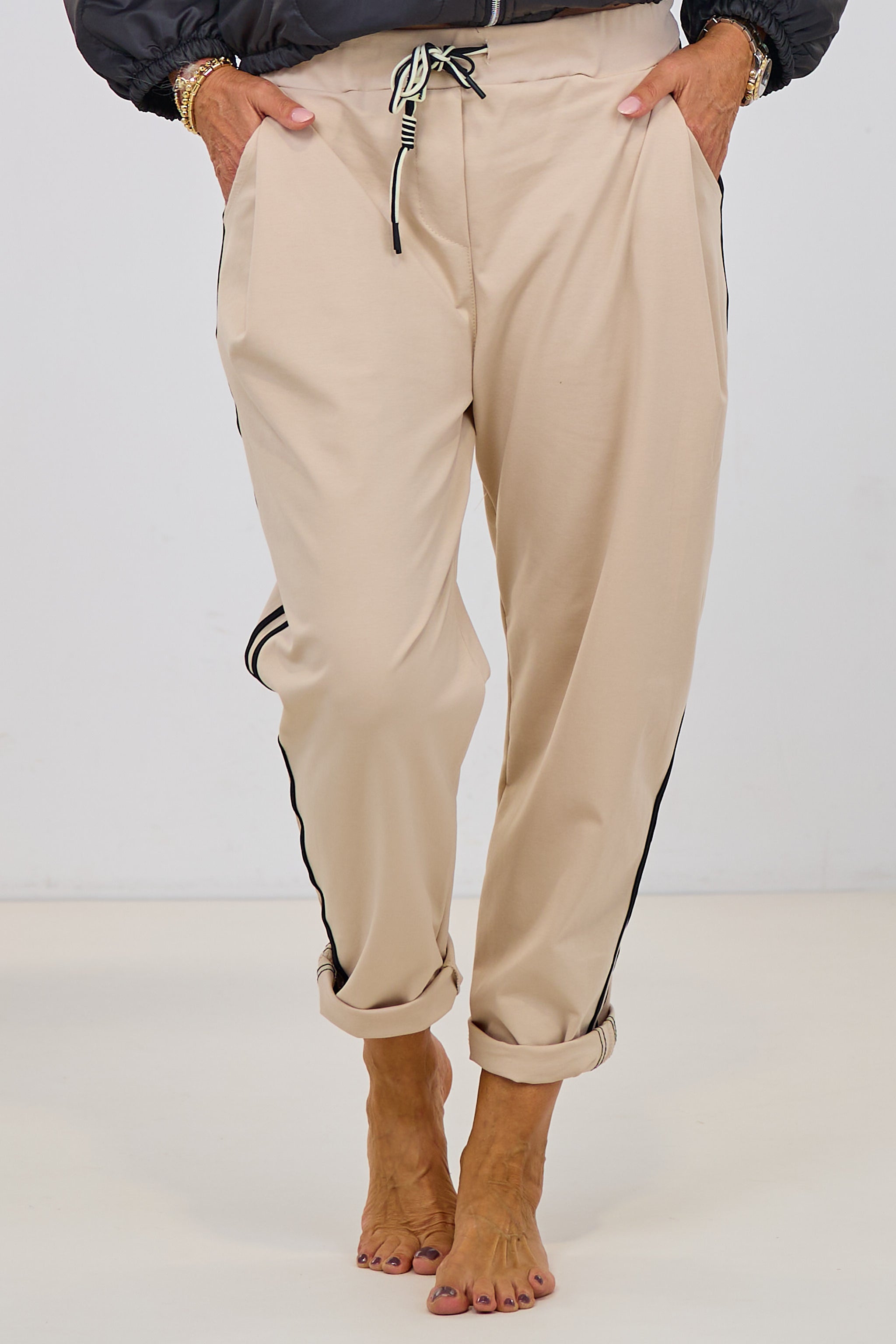 Hose mit Kordelzug und Streifen, beige
