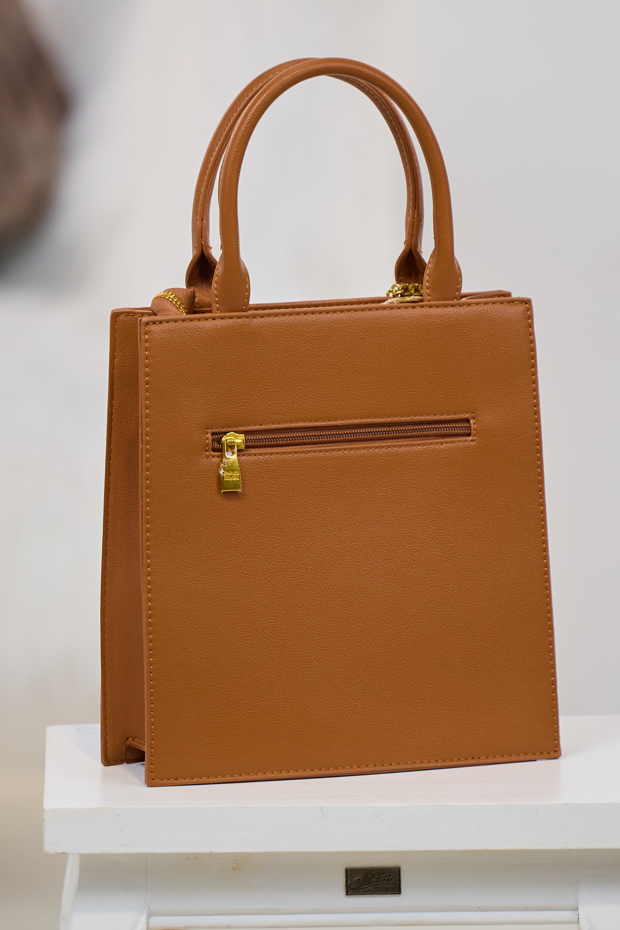 Henkeltasche mit Prägung, camel