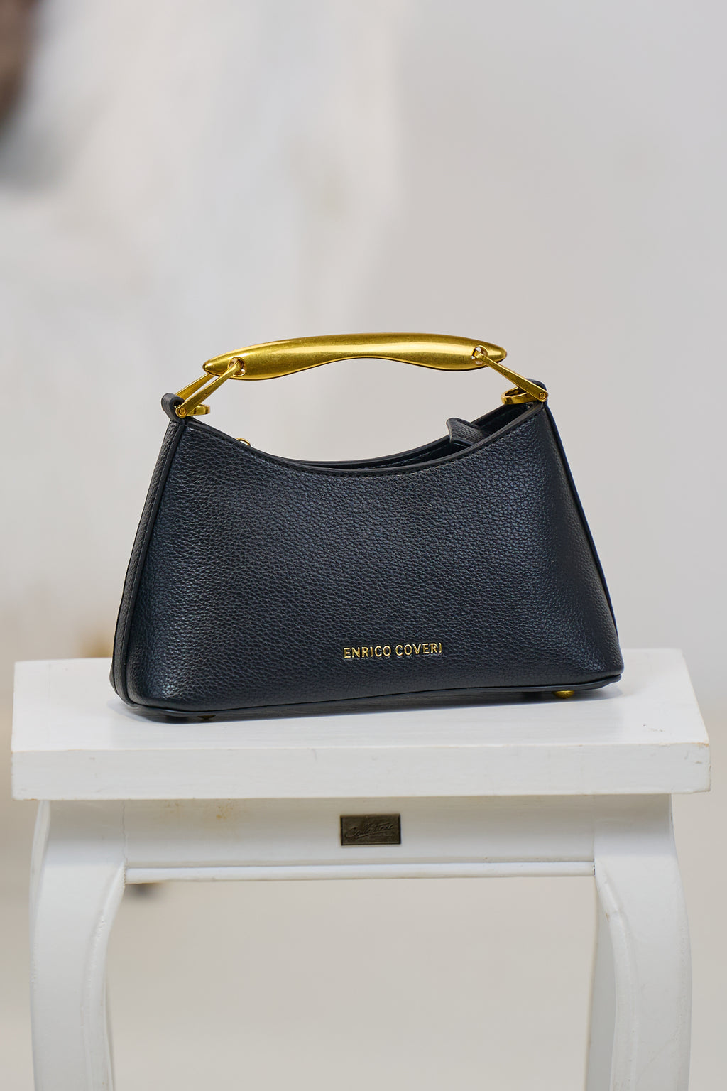 elegante Tasche, schwarz-gold