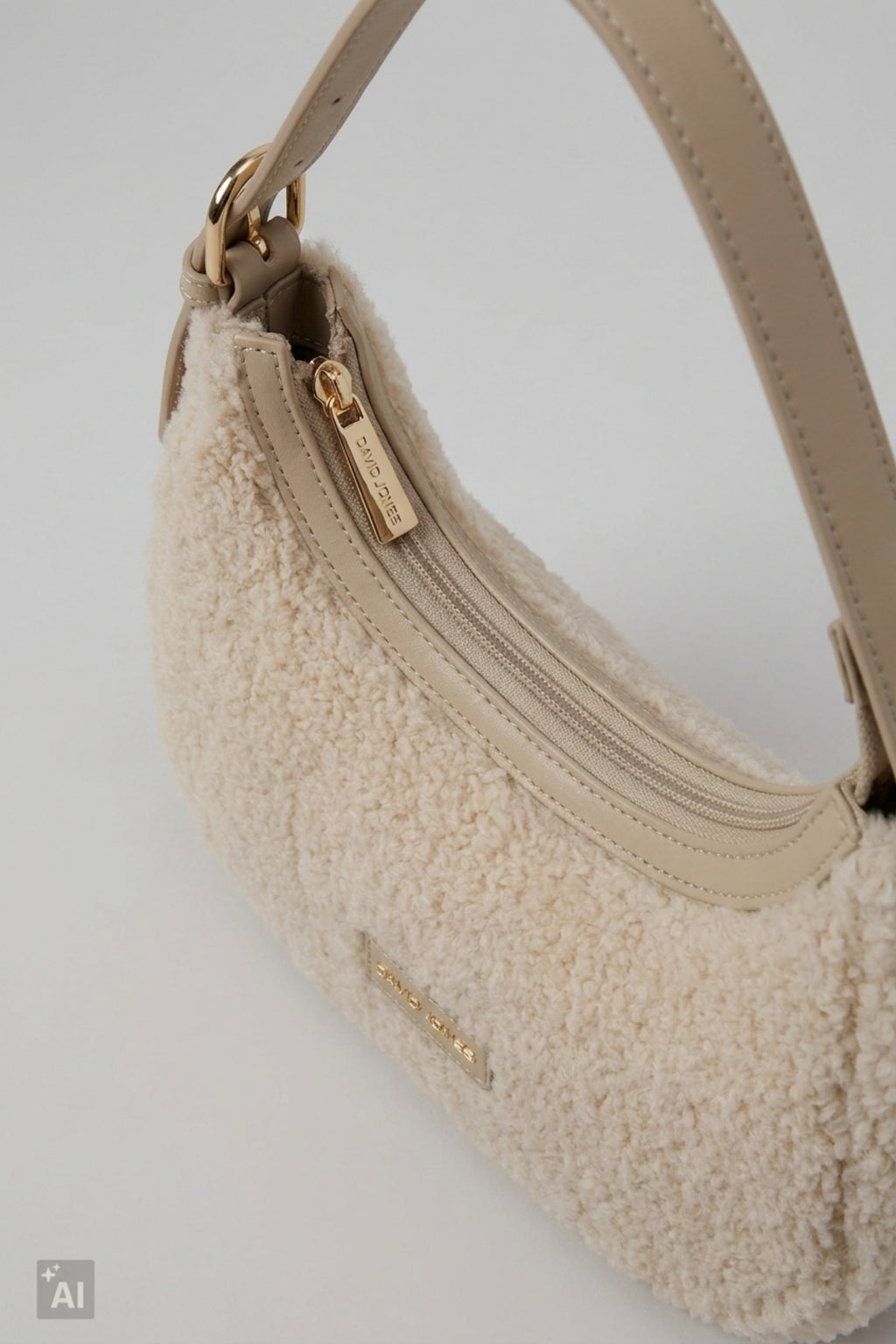 small teddy shoulder bag, ecru
