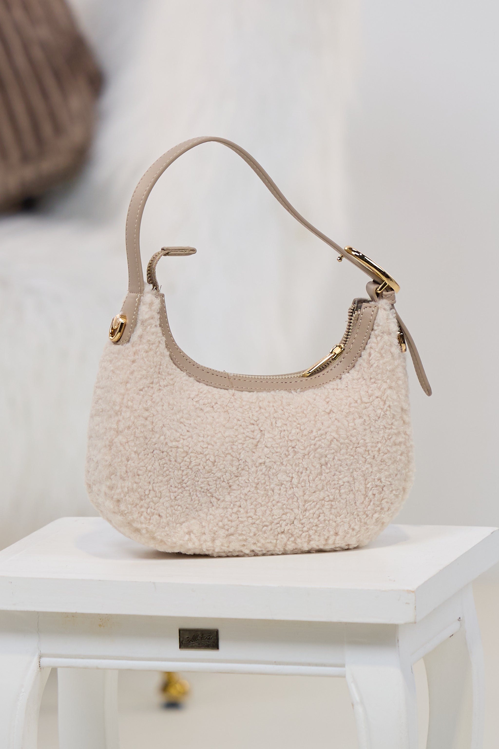 kleine Teddy-Schultertasche, ecru