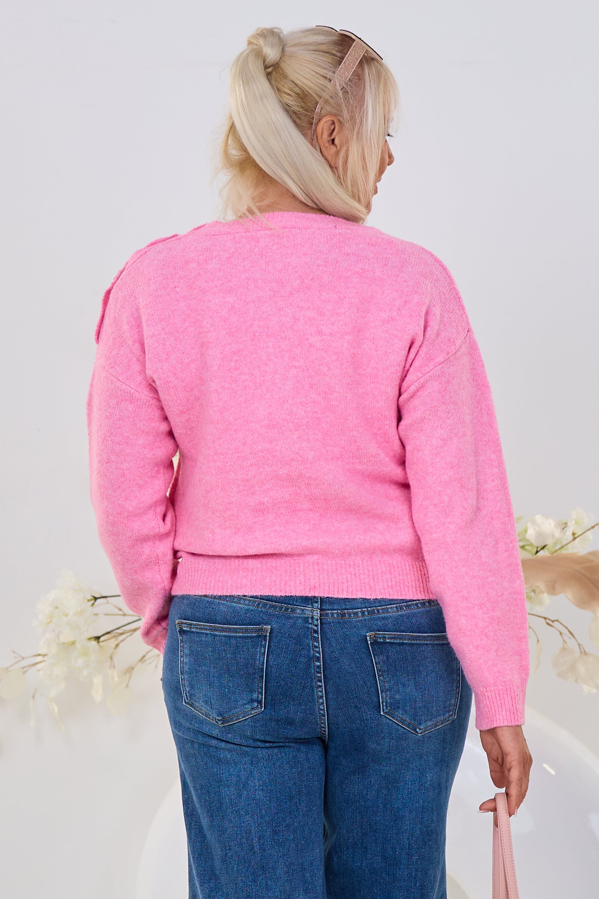 Strickpulli amour mit Blumenknöpfen, rosa-melliert