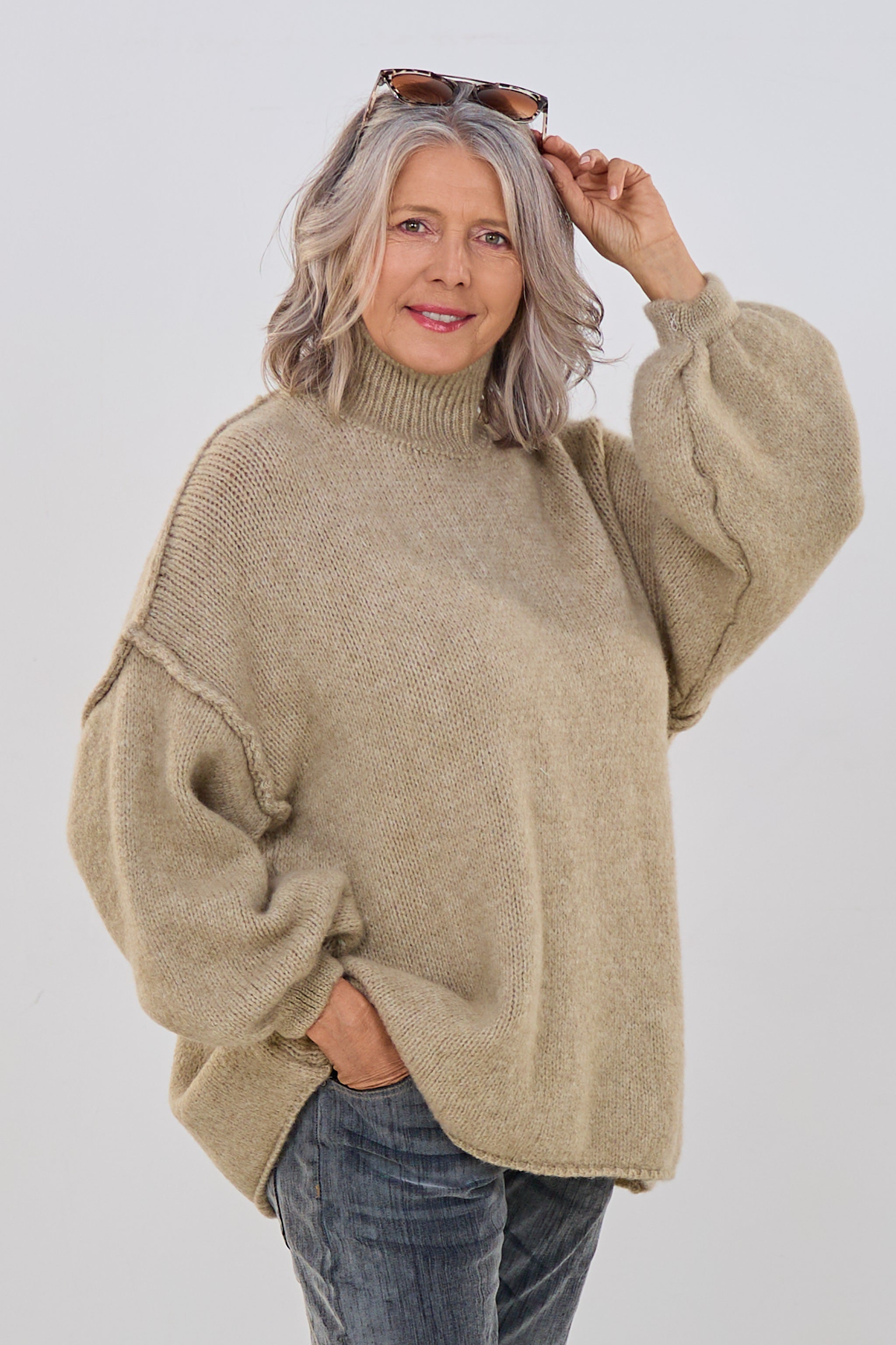Grober Strickpullover mit Turtleneck, beige
