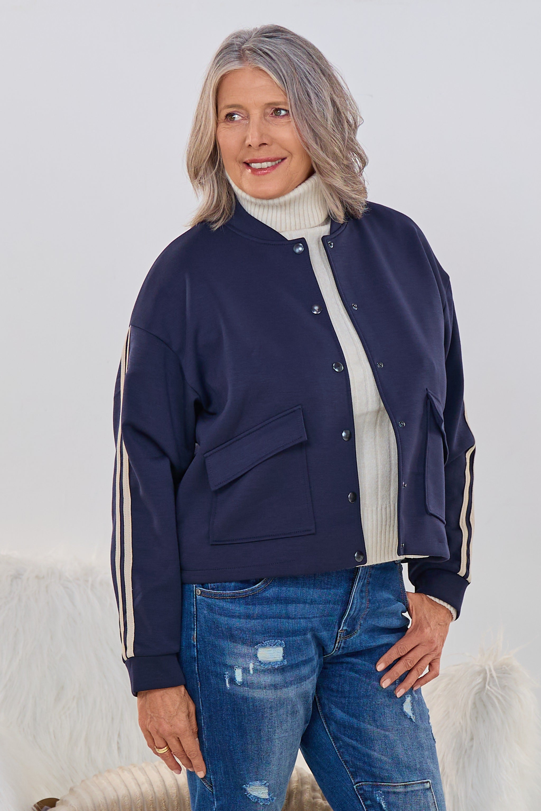 Blouson mit Streifen auf den Ärmeln, dunkelblau
