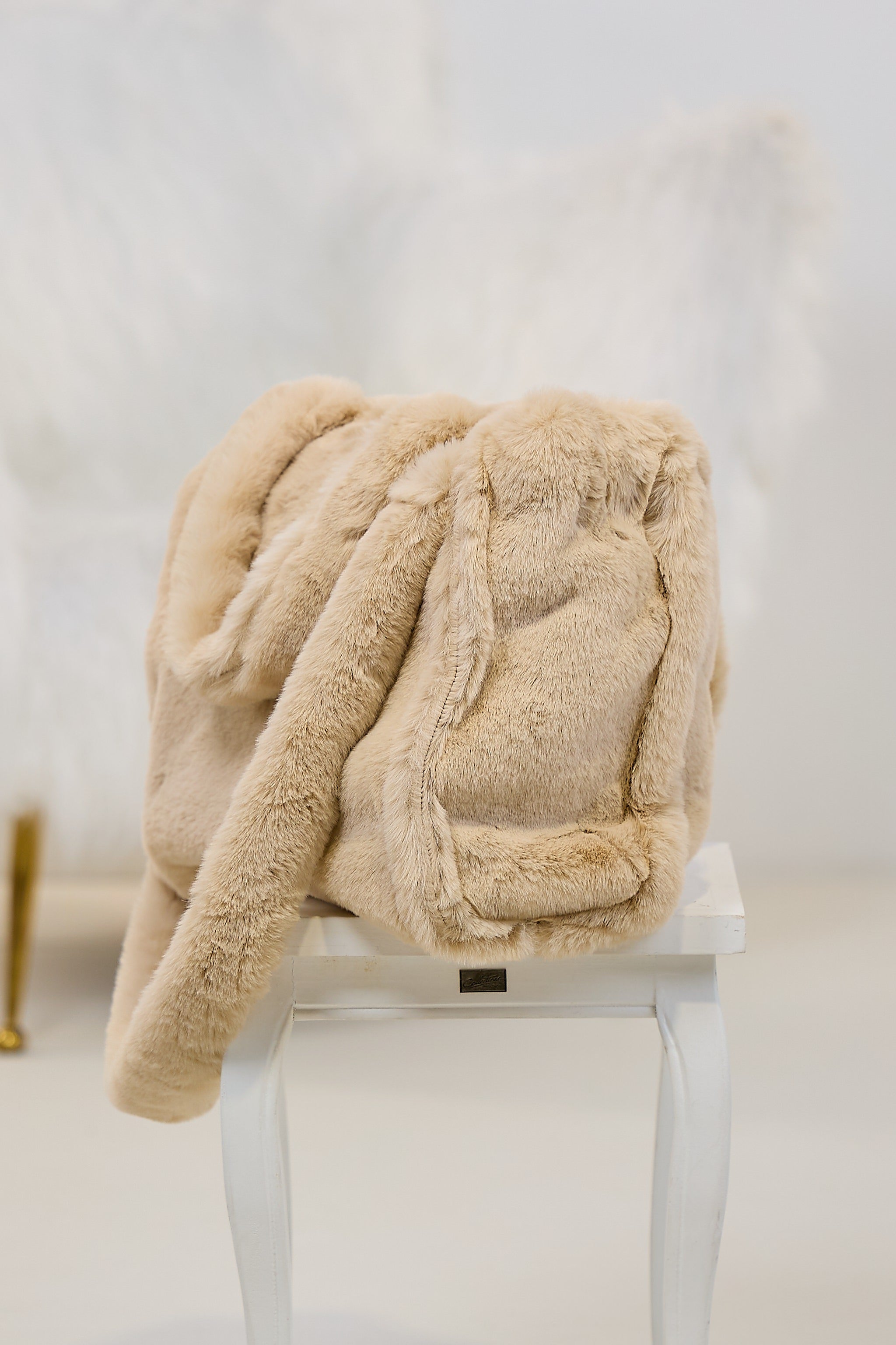 Große Felltasche, beige