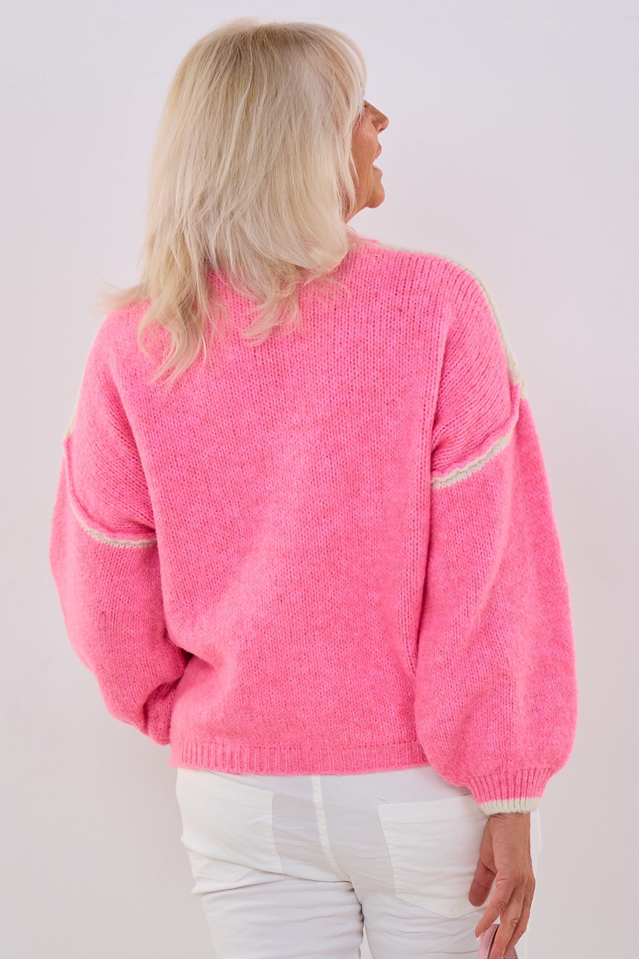 Bicolor Strickpullover mit außenliegenden Nähten, pink-ecru