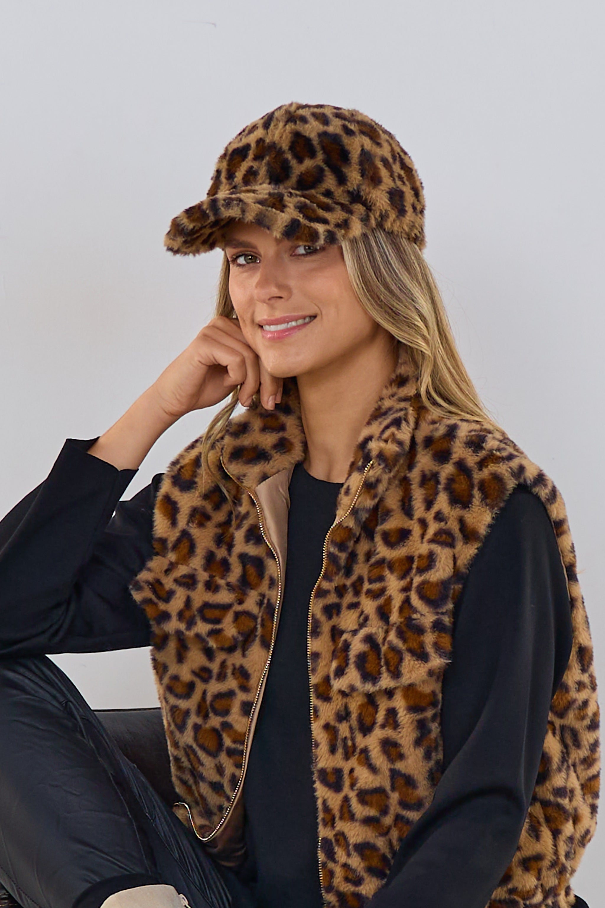 kuschelige Kappe im Leo-Design, braun-leo