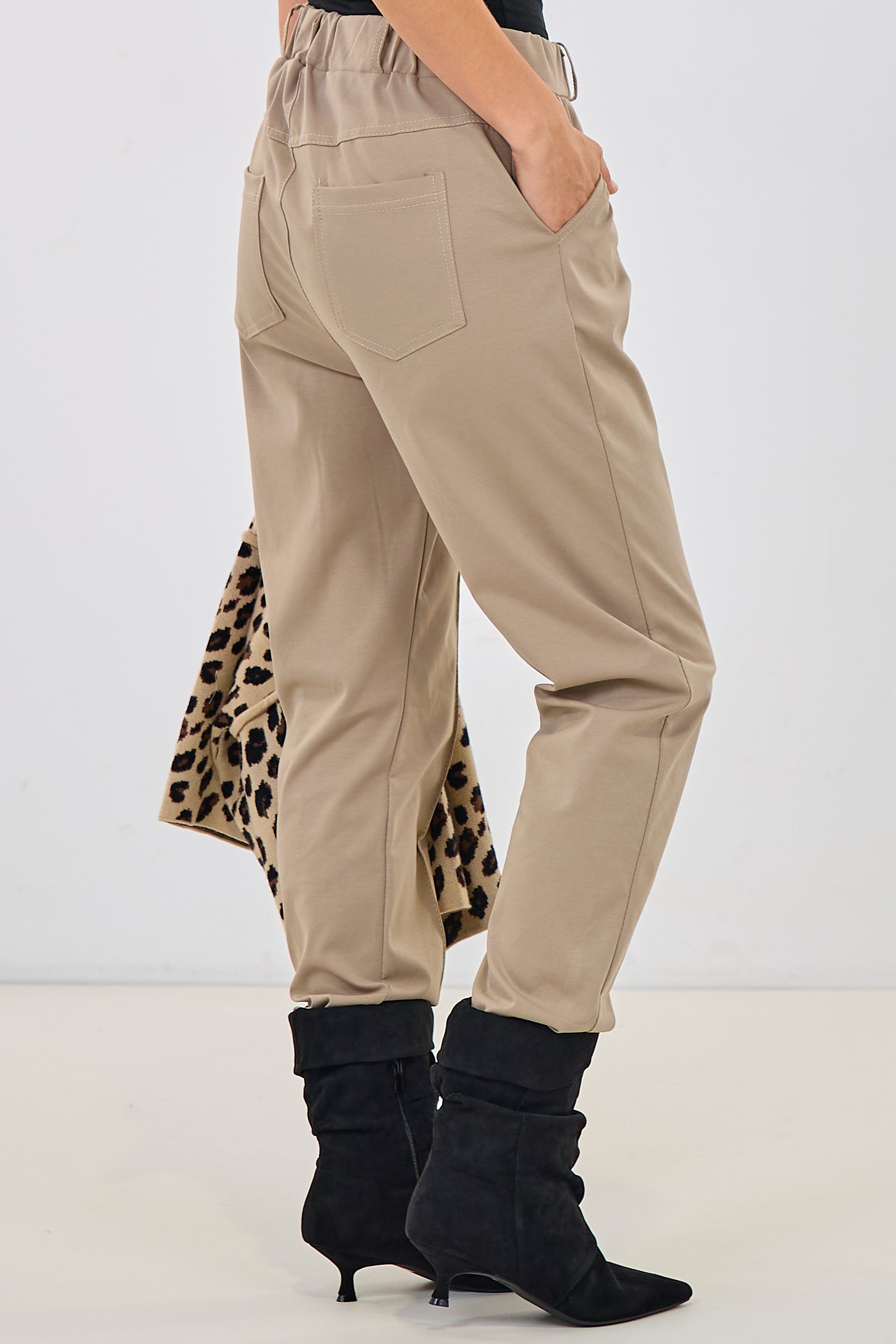 Stoffhose mit Biese, taupe