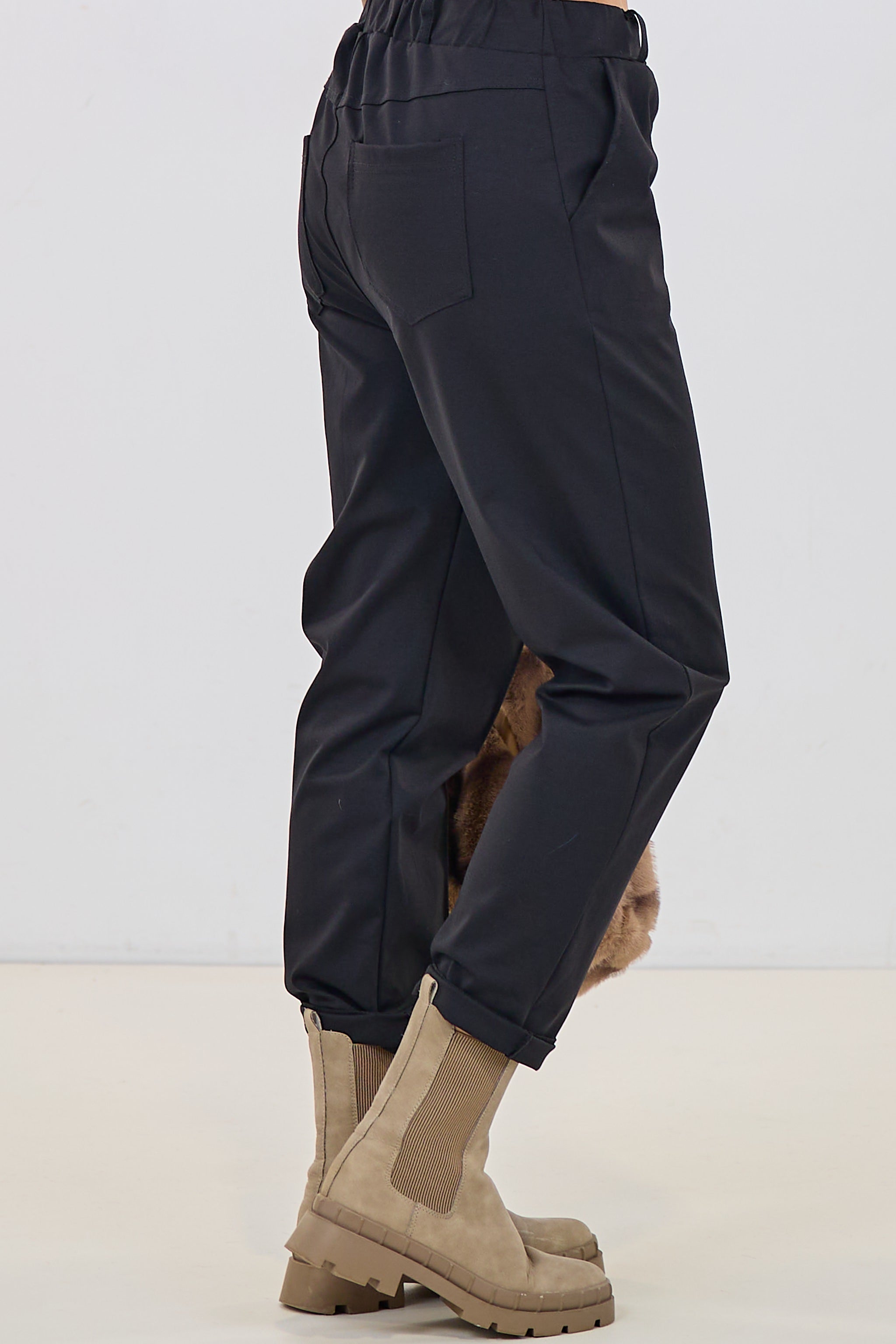 Stoffhose mit Biese, schwarz