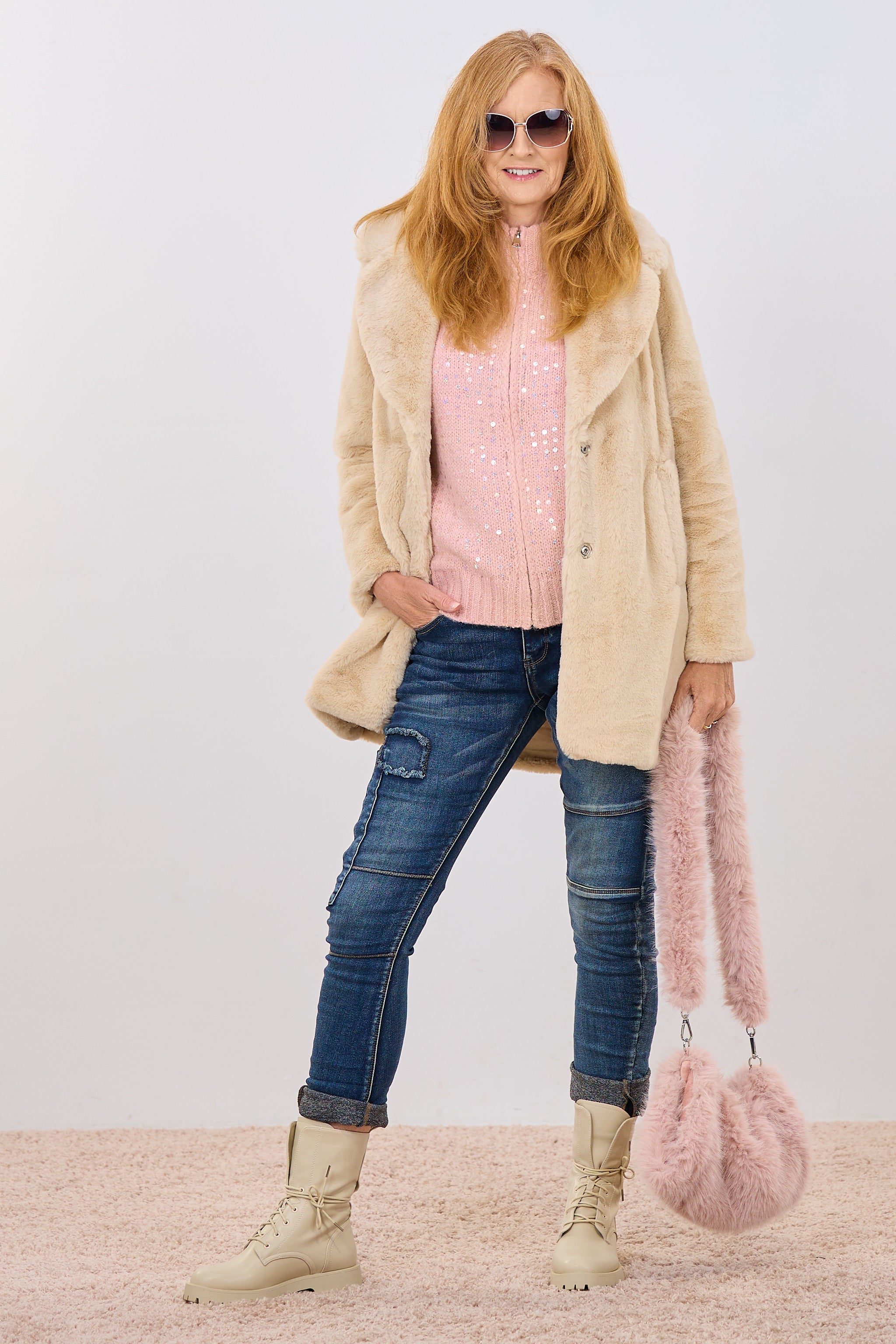 Strickjacke mit Pailletten, altrosa