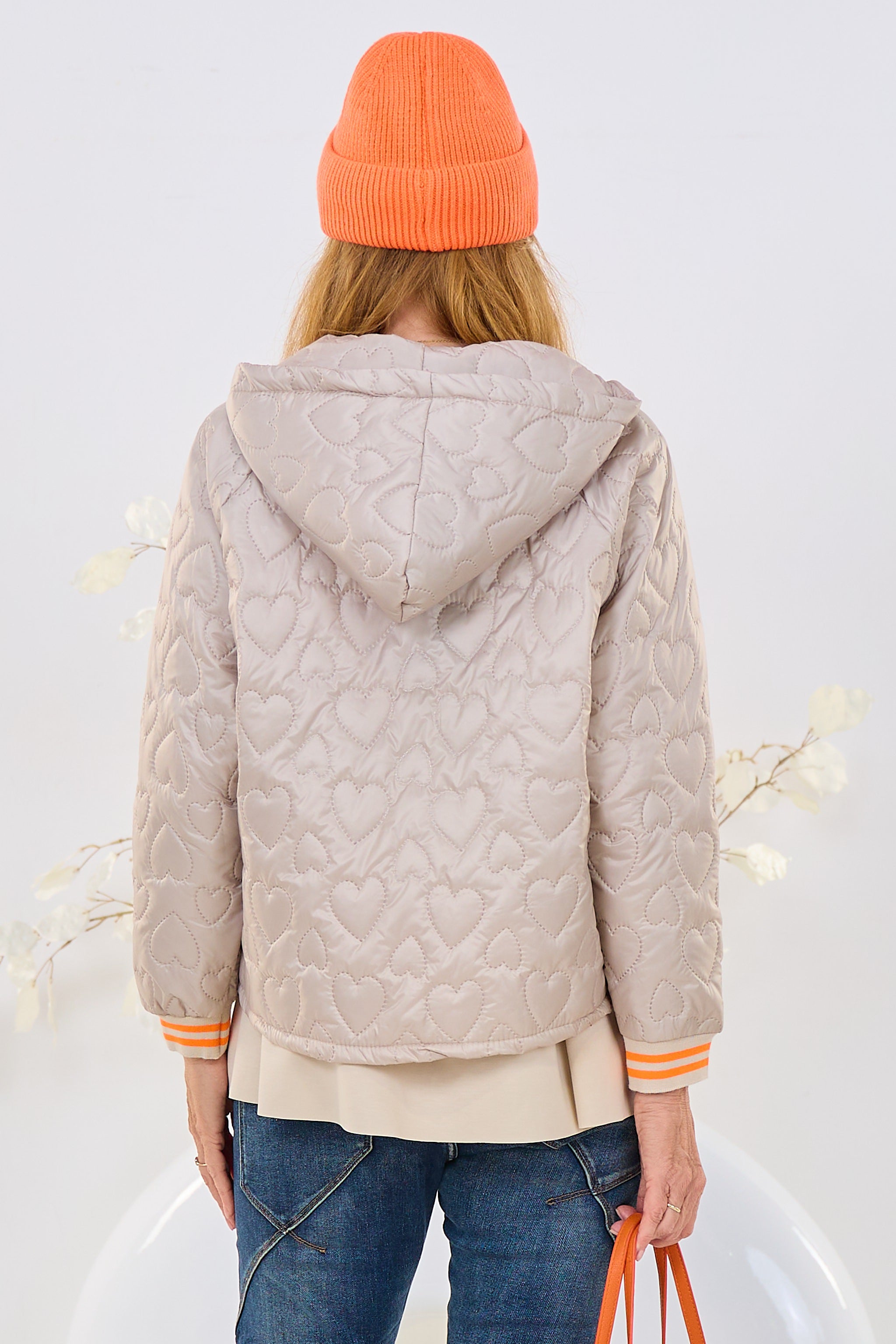 Steppjacke mit Kapuze und aufgesetzten Taschen, beige-orange