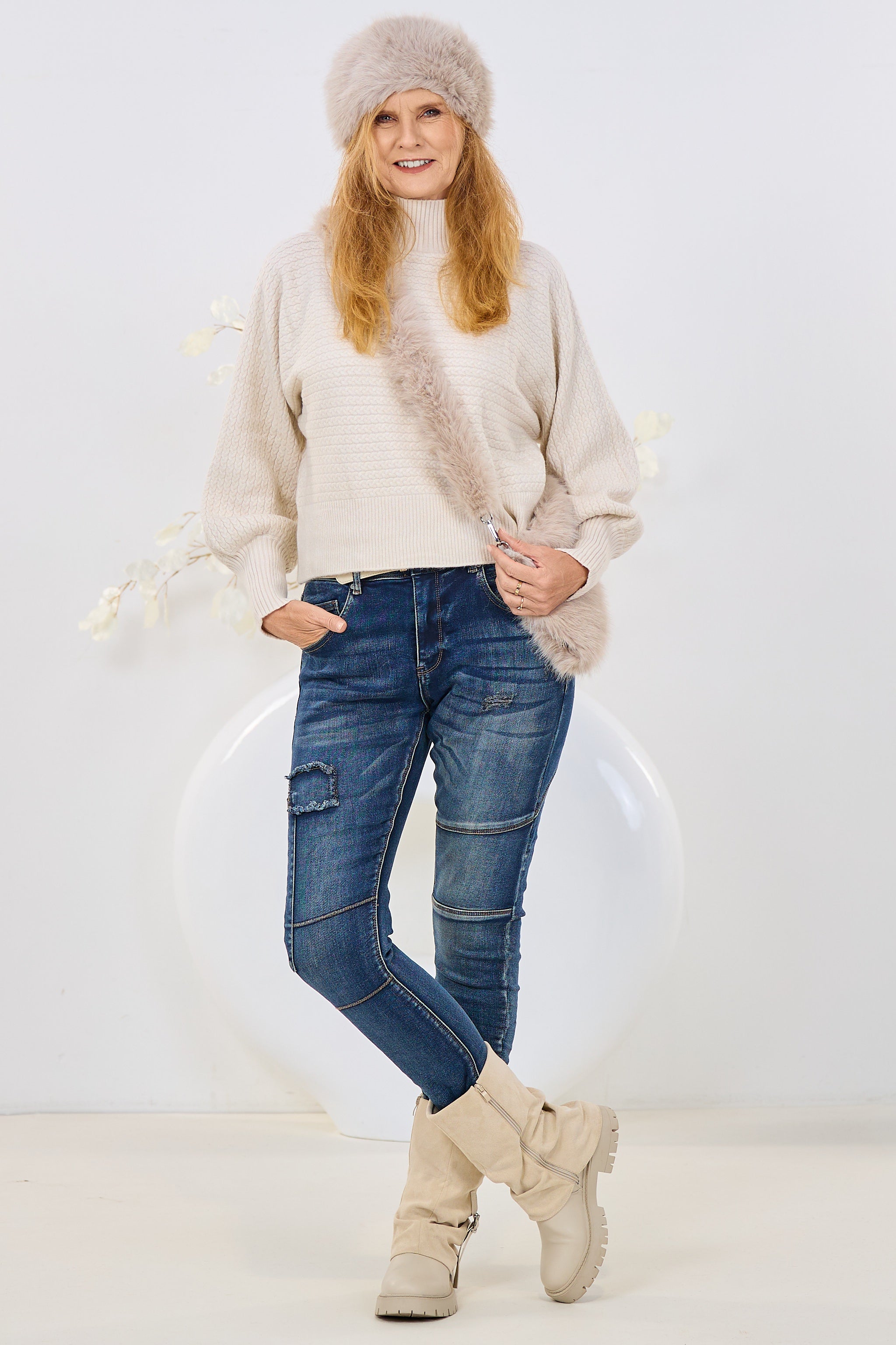 Strickpulli mit Zopfmuster, creme
