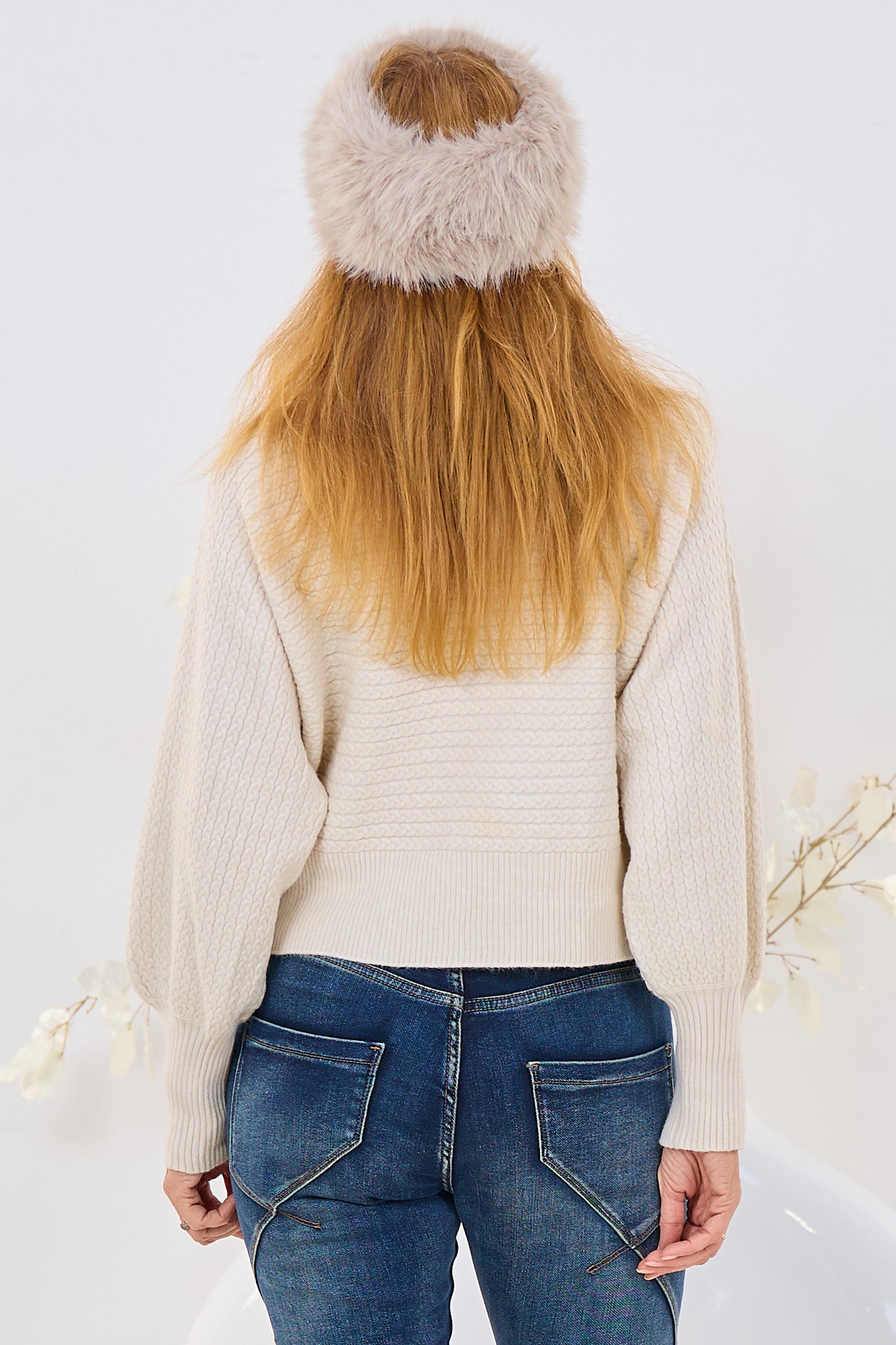 Strickpulli mit Zopfmuster, creme