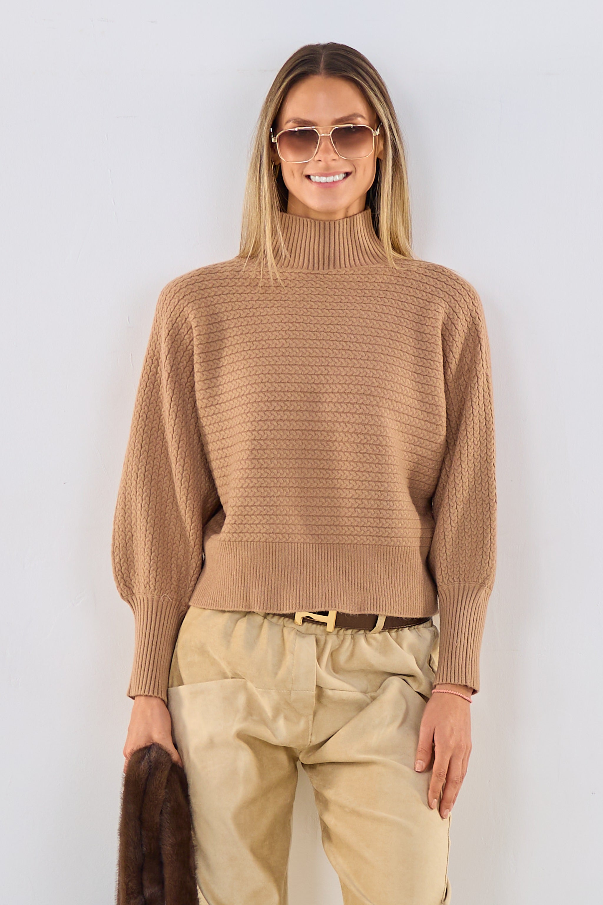 Strickpulli mit Zopfmuster, camel
