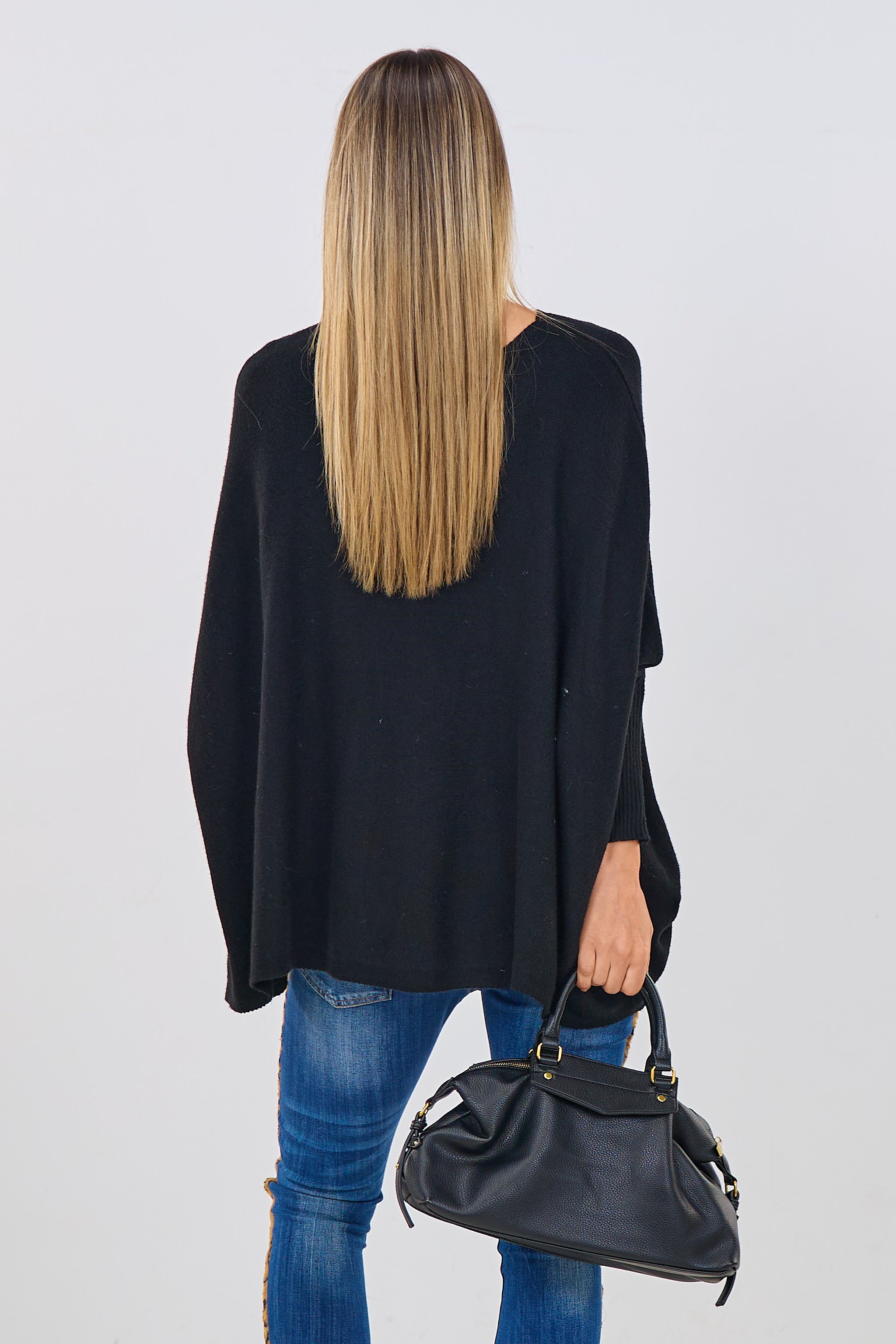 Pulli mit Fledermausärmeln, schwarz