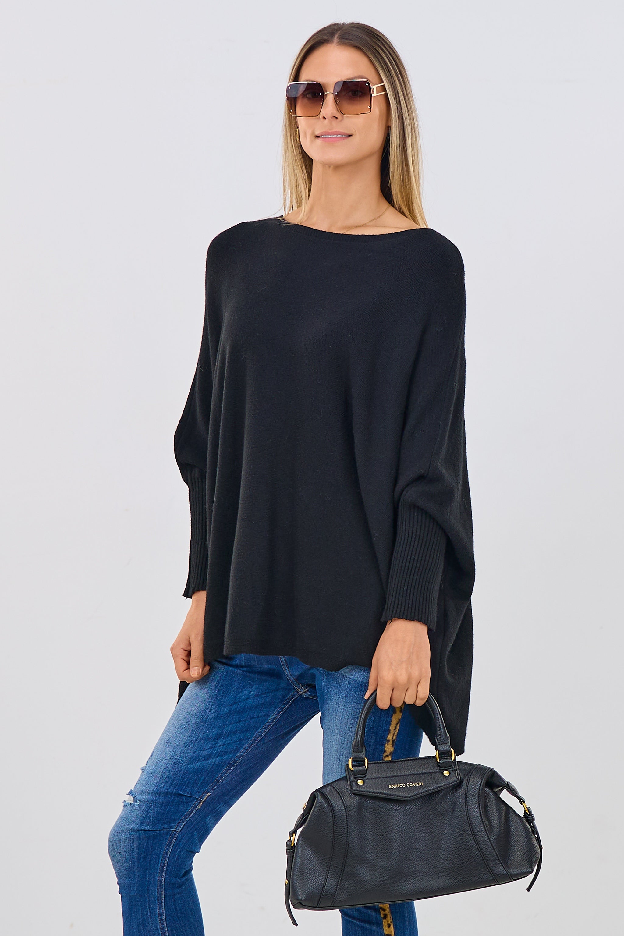 Pulli mit Fledermausärmeln, schwarz