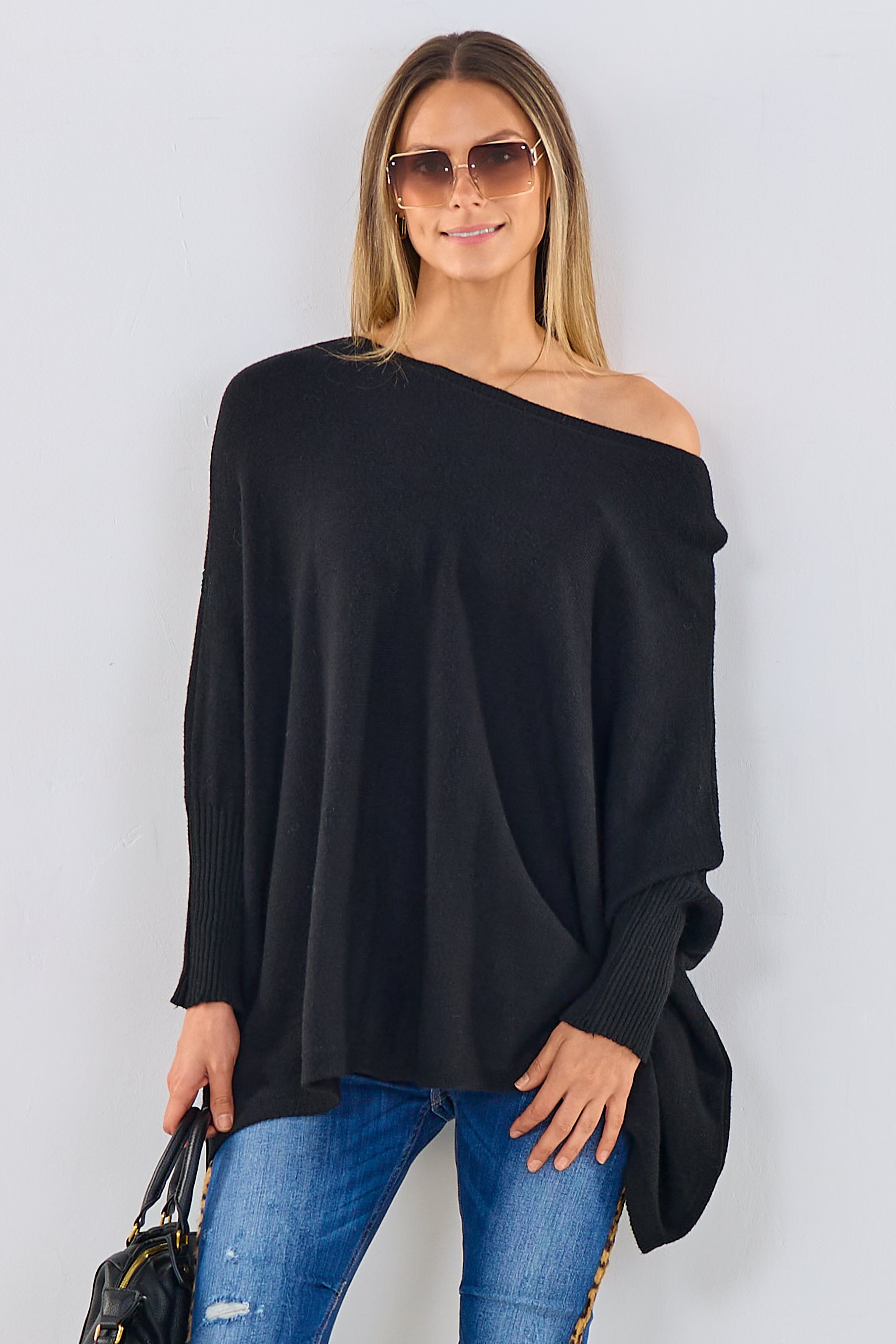 Pulli mit Fledermausärmeln, schwarz