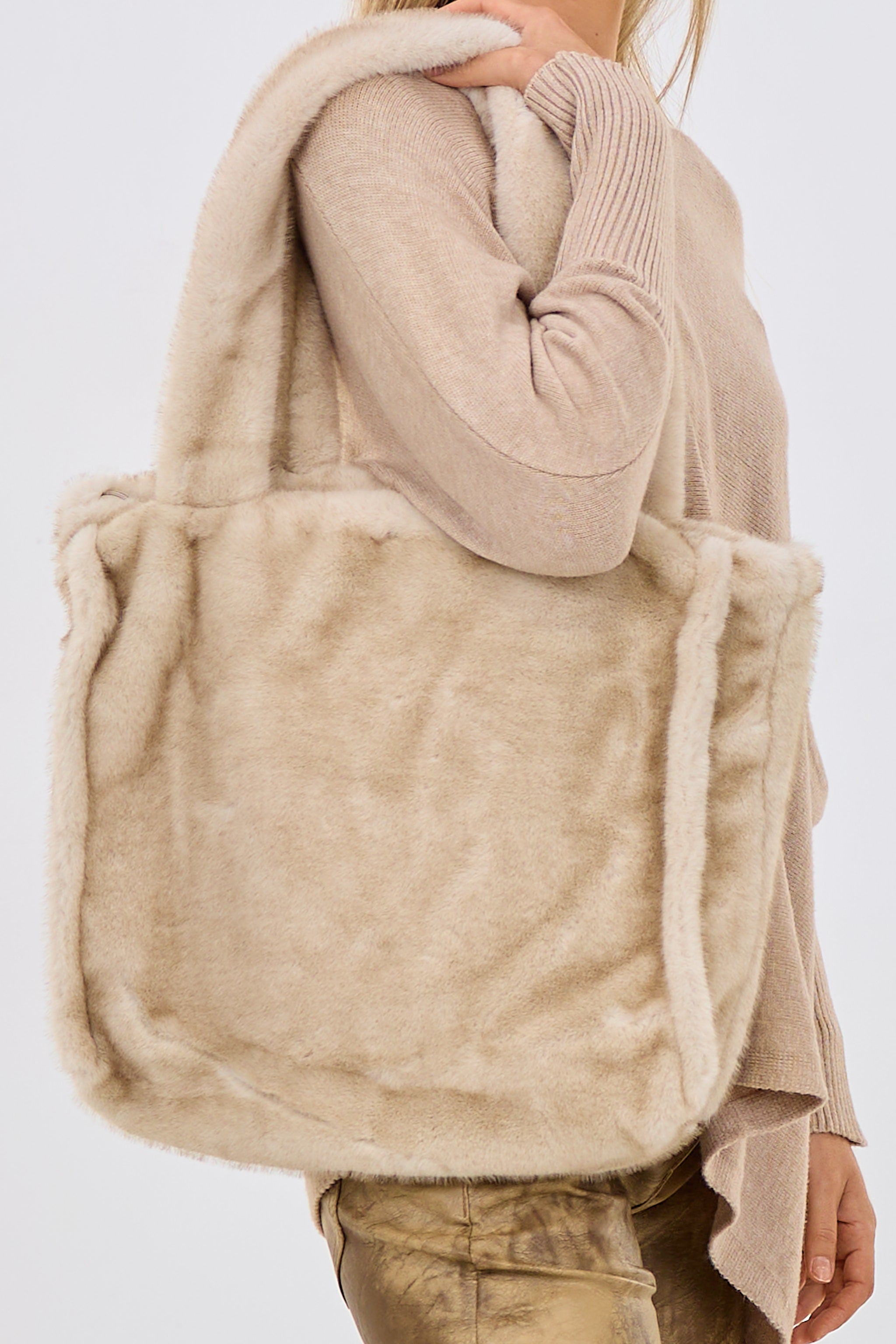 Kuschelige Felltasche, beige-taupe meliert