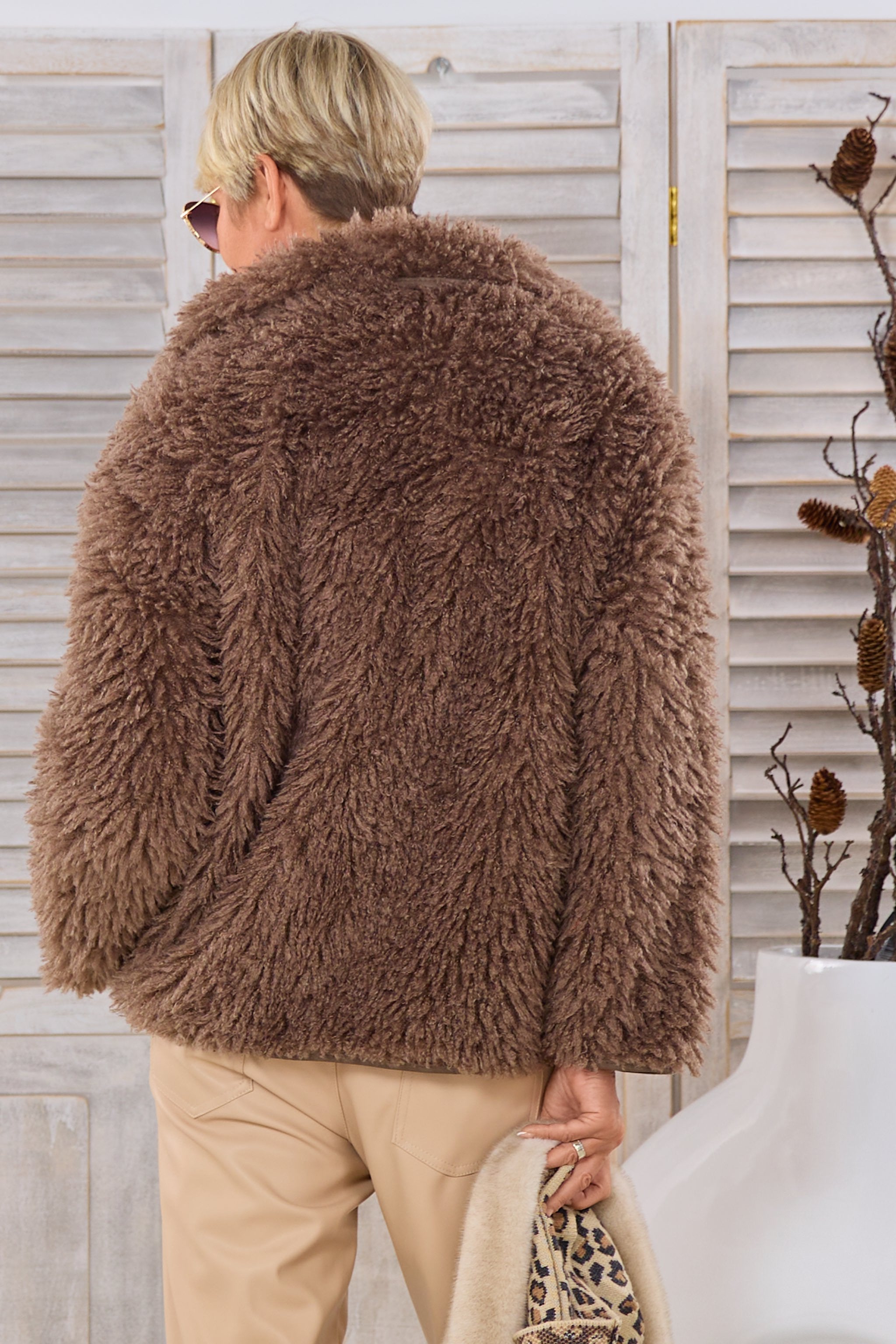 Felljacke mit Schnallen, braun