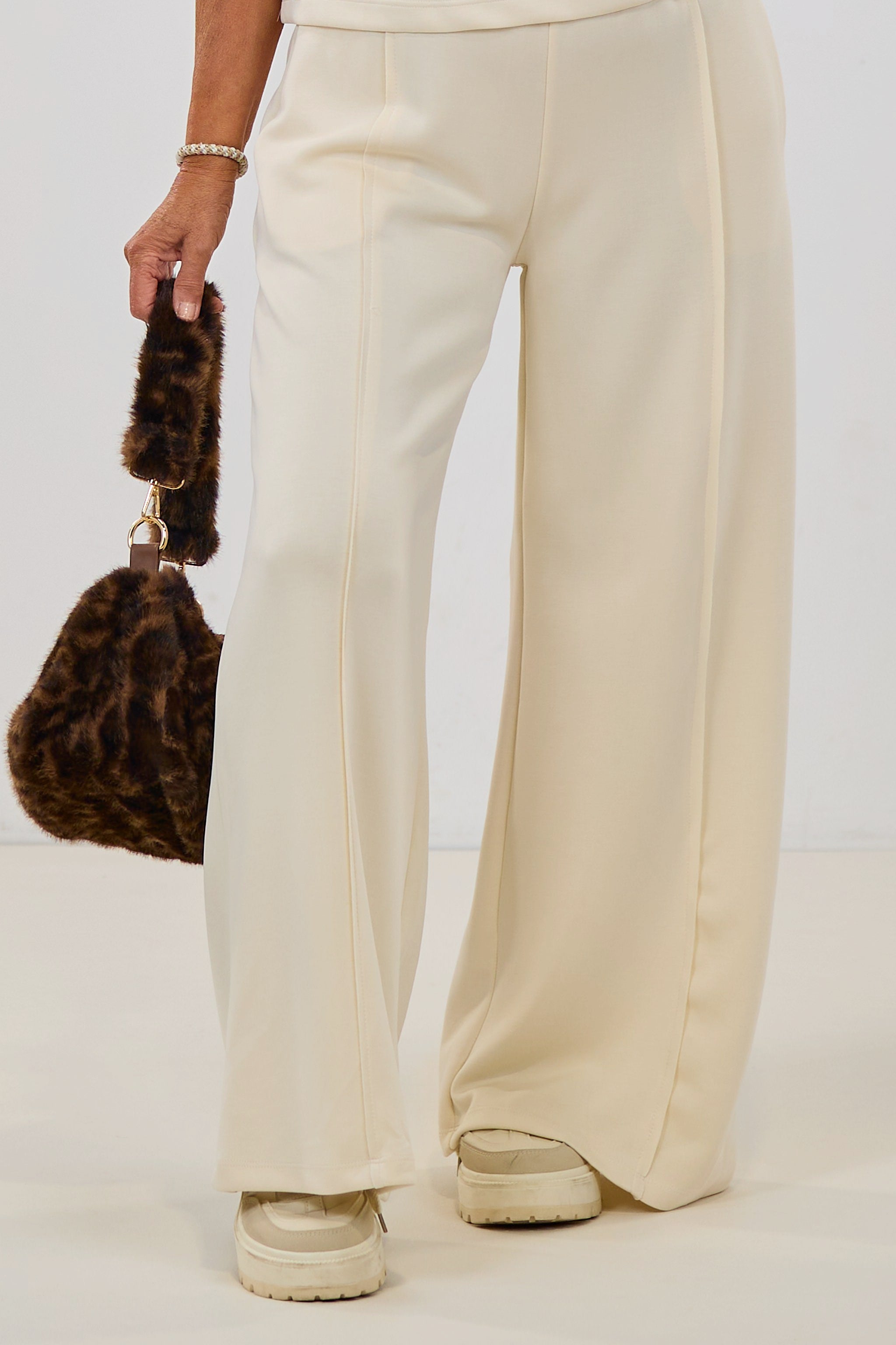 Cozy Hose mit Biese, creme
