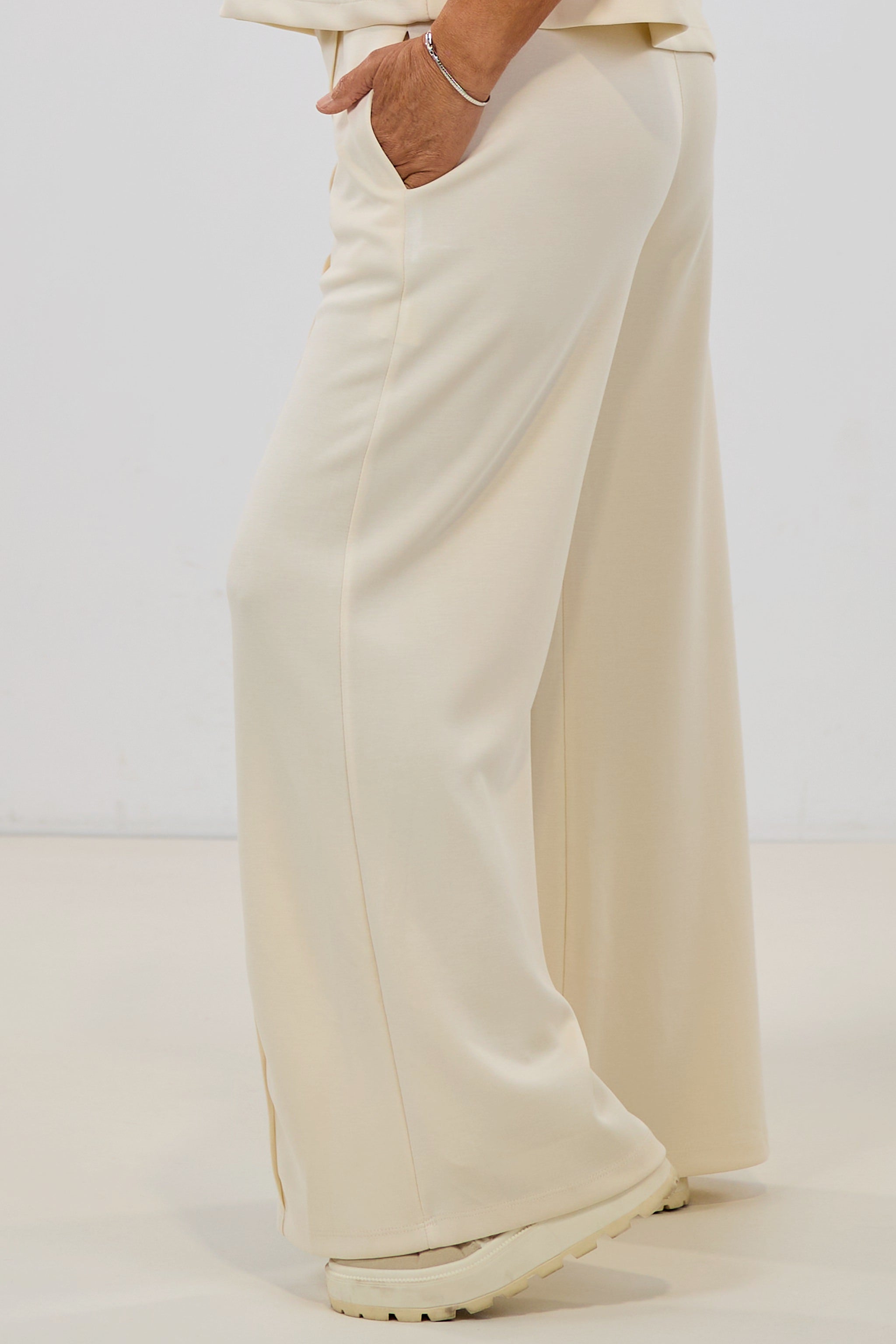 Cozy Hose mit Biese, creme