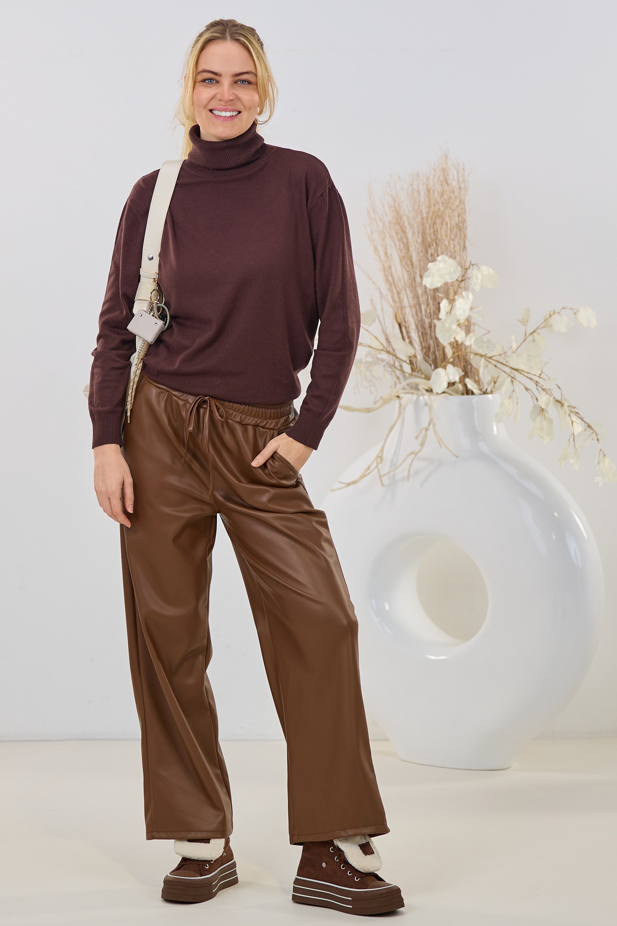 Kunstleder Hose, braun