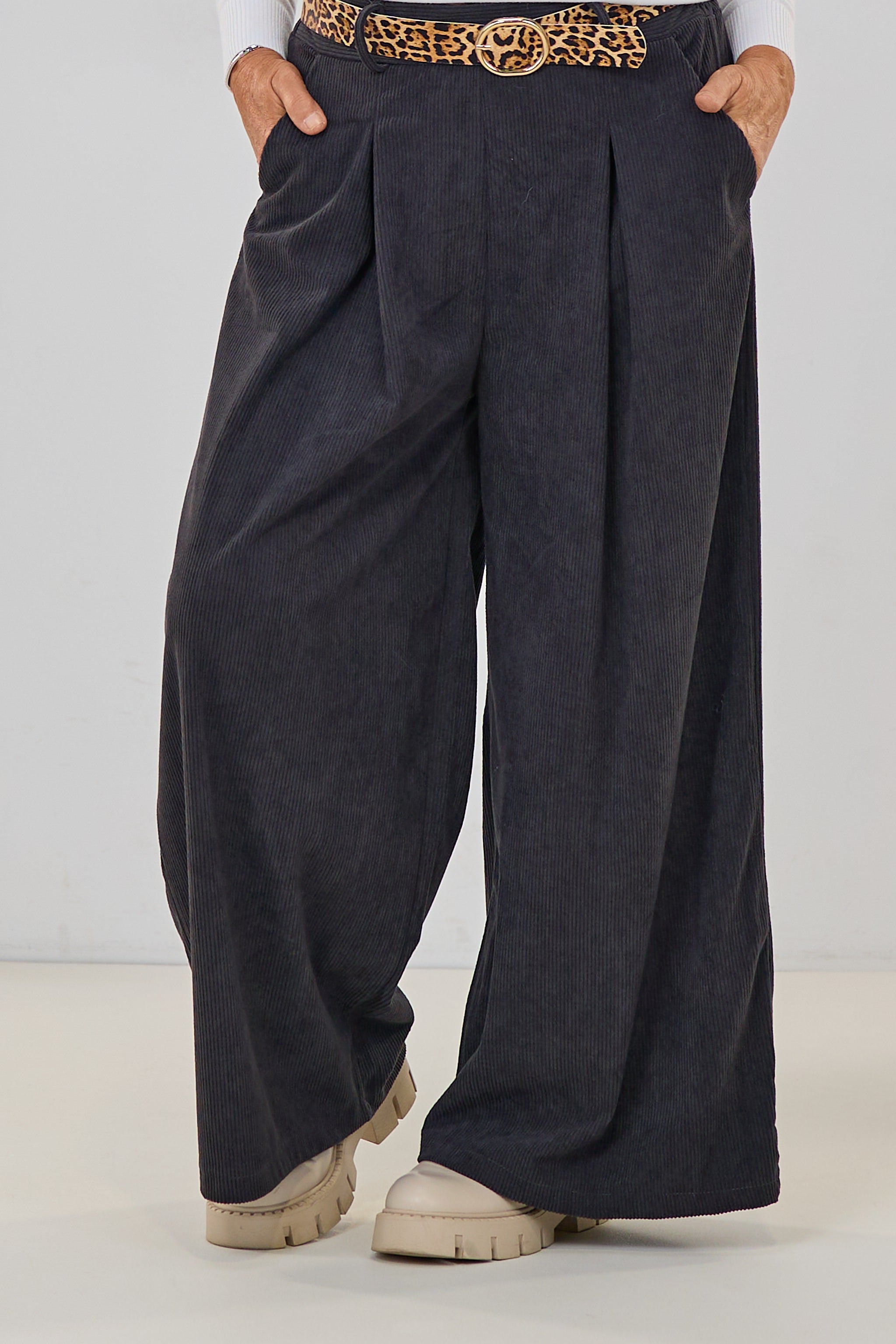 Cordhose super weiten Beinen, anthrazit
