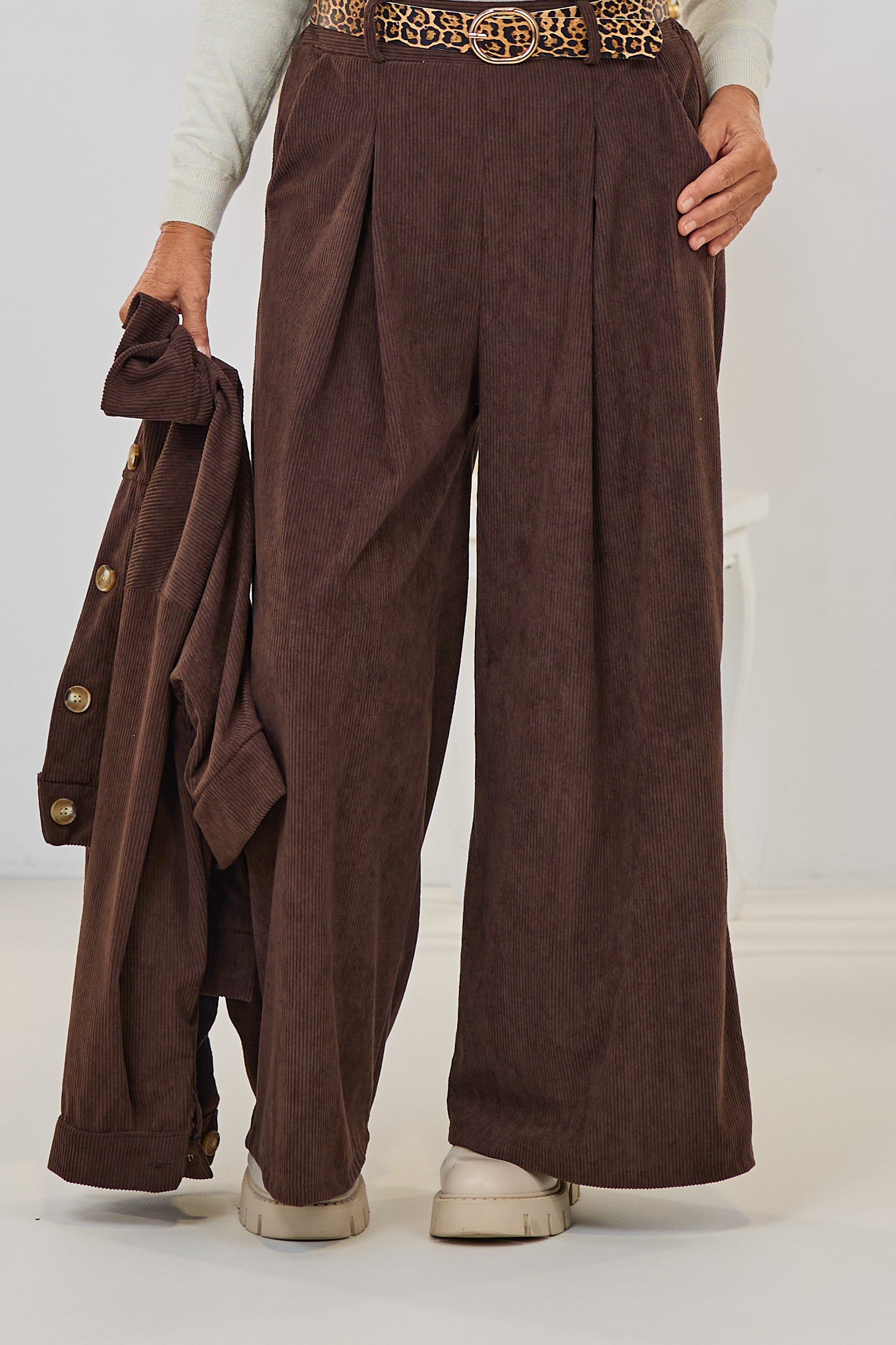 Cordhose super weiten Beinen, braun