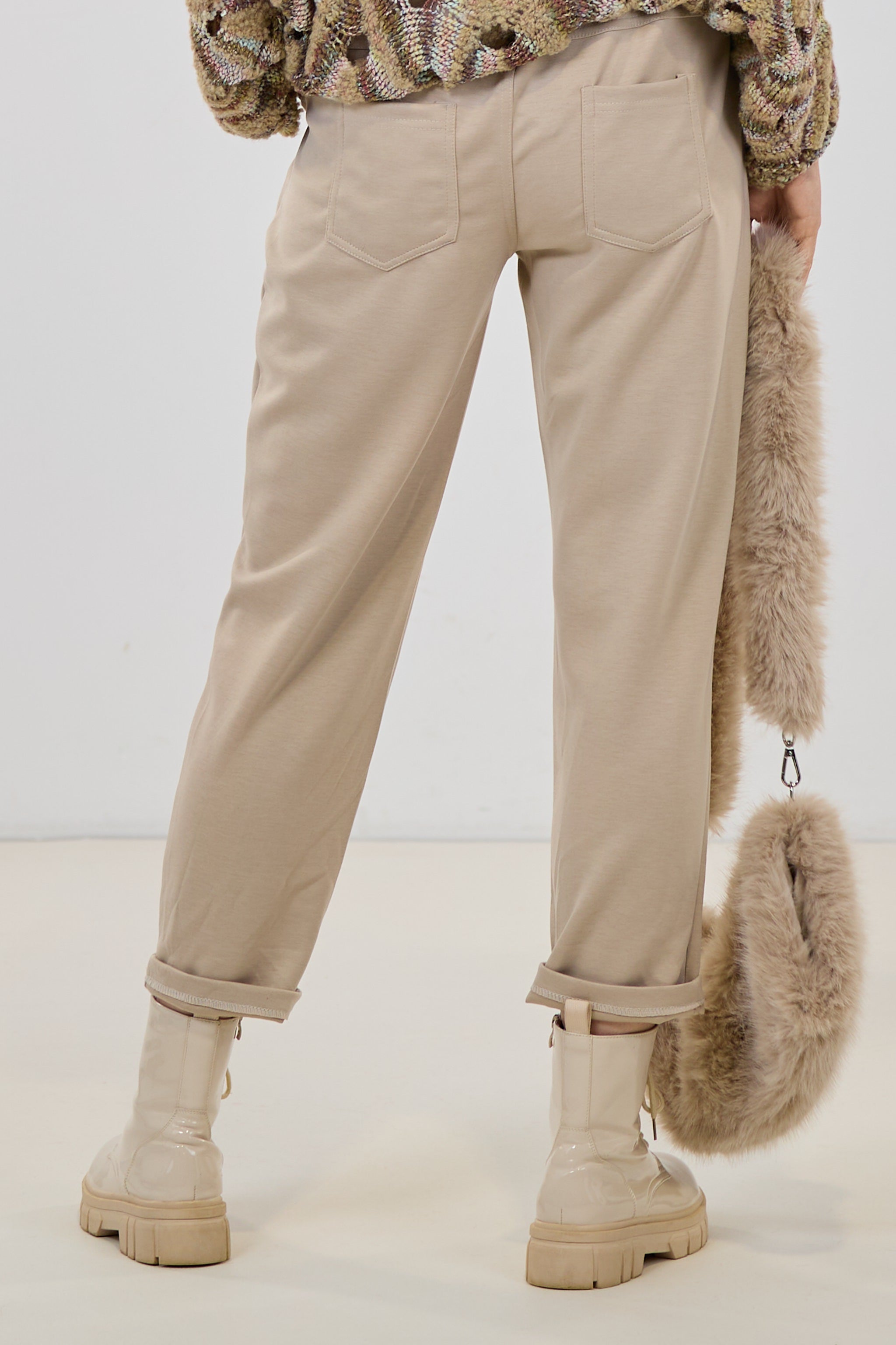 Cozy Hose mit Gürtel, beige