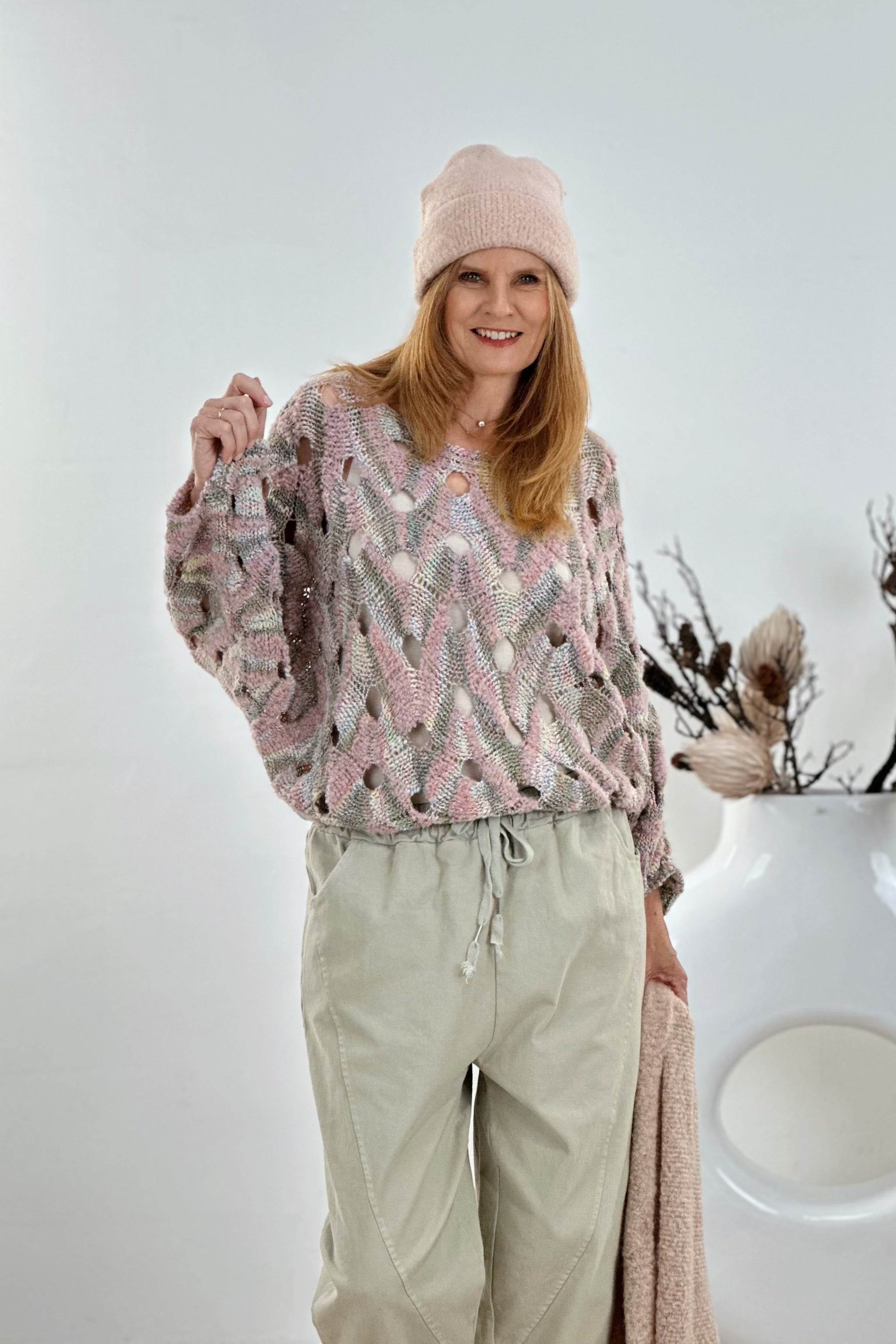 Lochstrick Pulli mit Fledermausärmeln, rosa-lindgrün-bunt